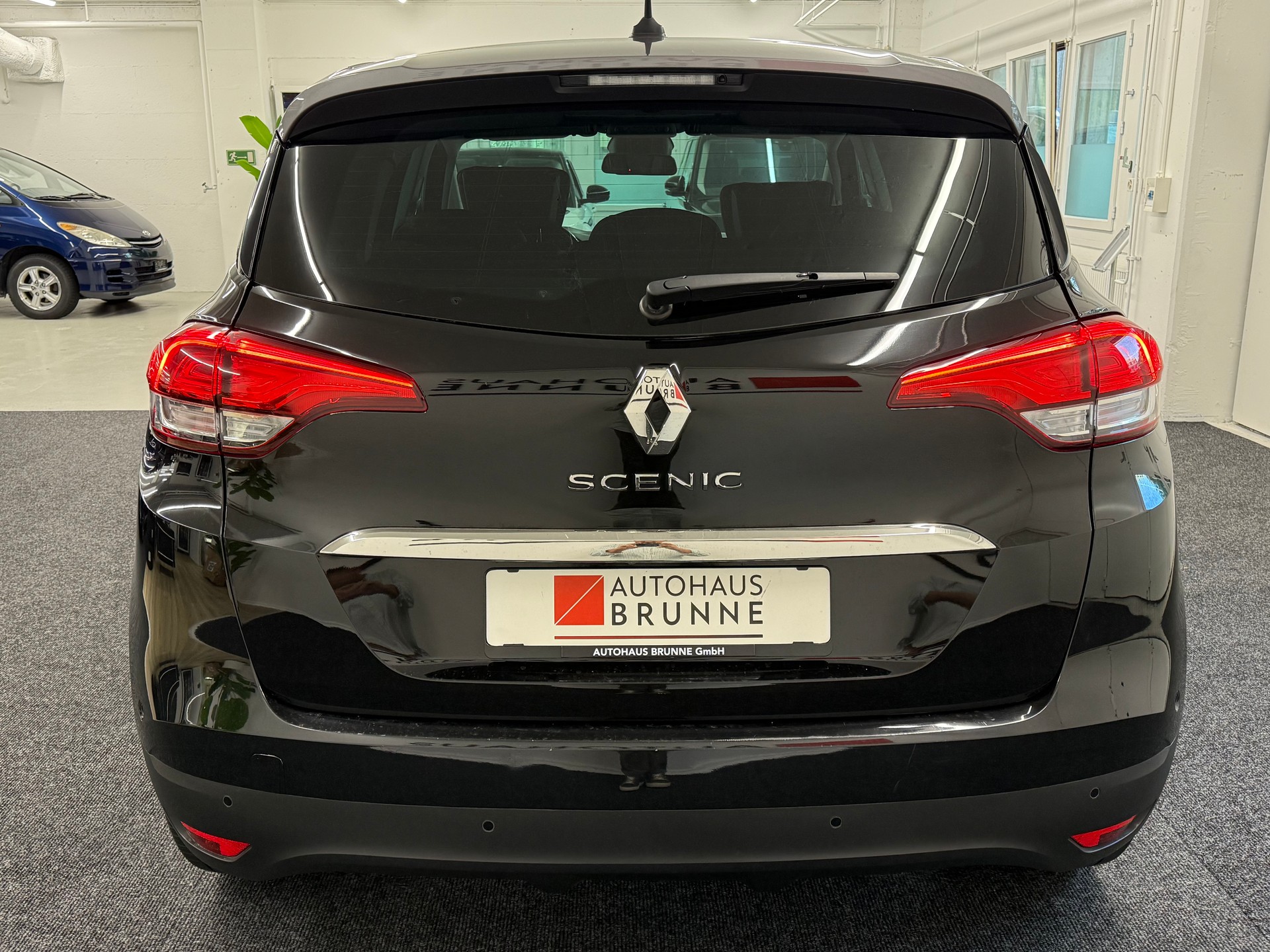 RENAULT Scénic 1.6 dCi Bose EDC-image-4