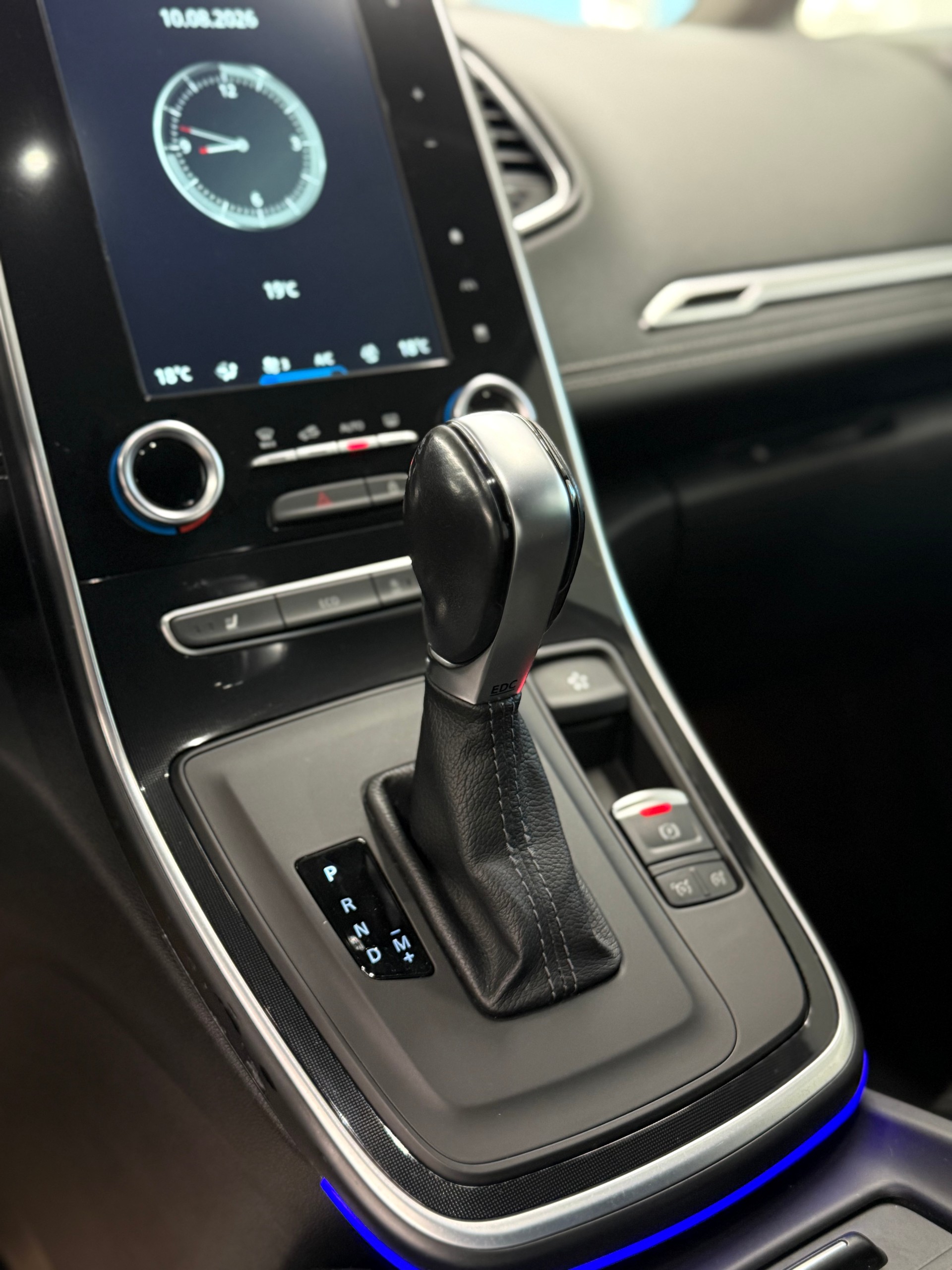 RENAULT Scénic 1.6 dCi Bose EDC-image-15