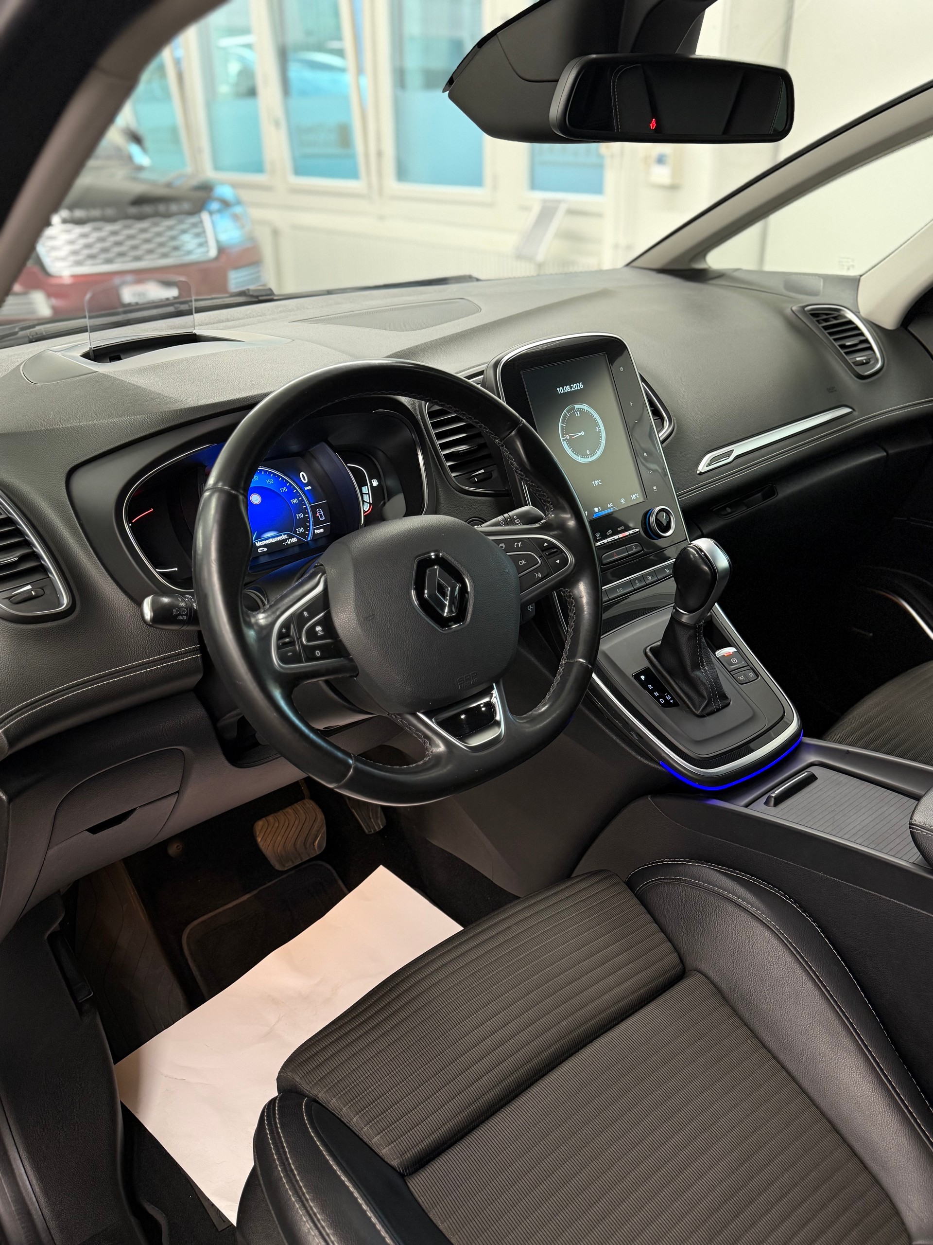 RENAULT Scénic 1.6 dCi Bose EDC-image-9