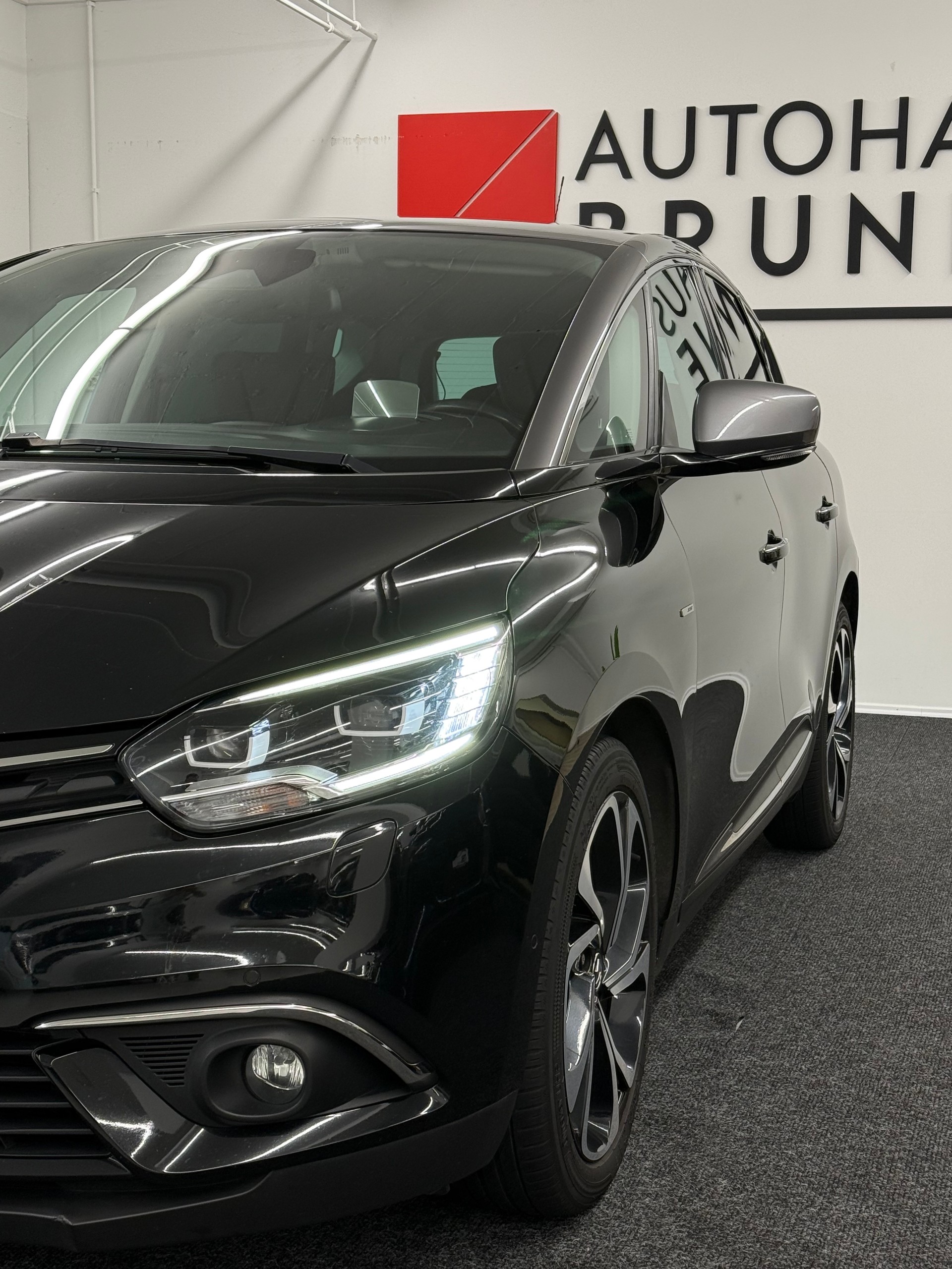 RENAULT Scénic 1.6 dCi Bose EDC-image-7