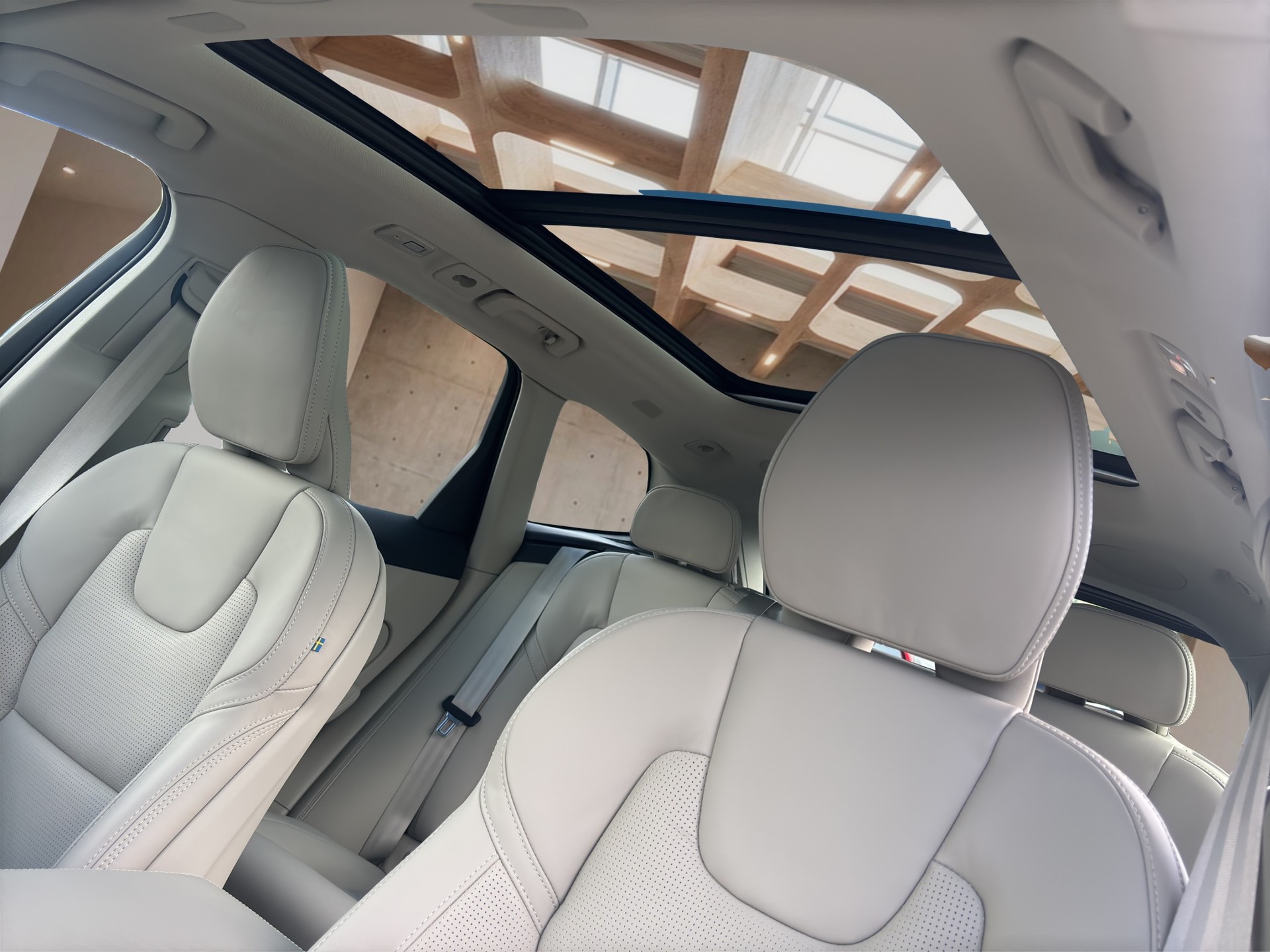 VOLVO XC60 2.0 T8 TE Ultra Dark eAWD-image-10