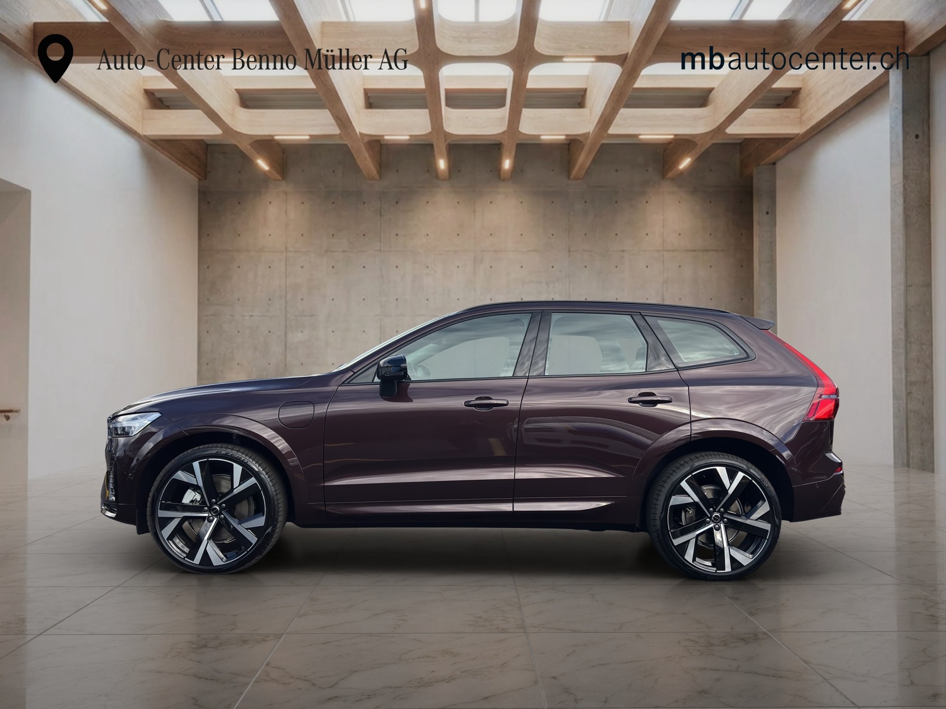 VOLVO XC60 2.0 T8 TE Ultra Dark eAWD-image-1