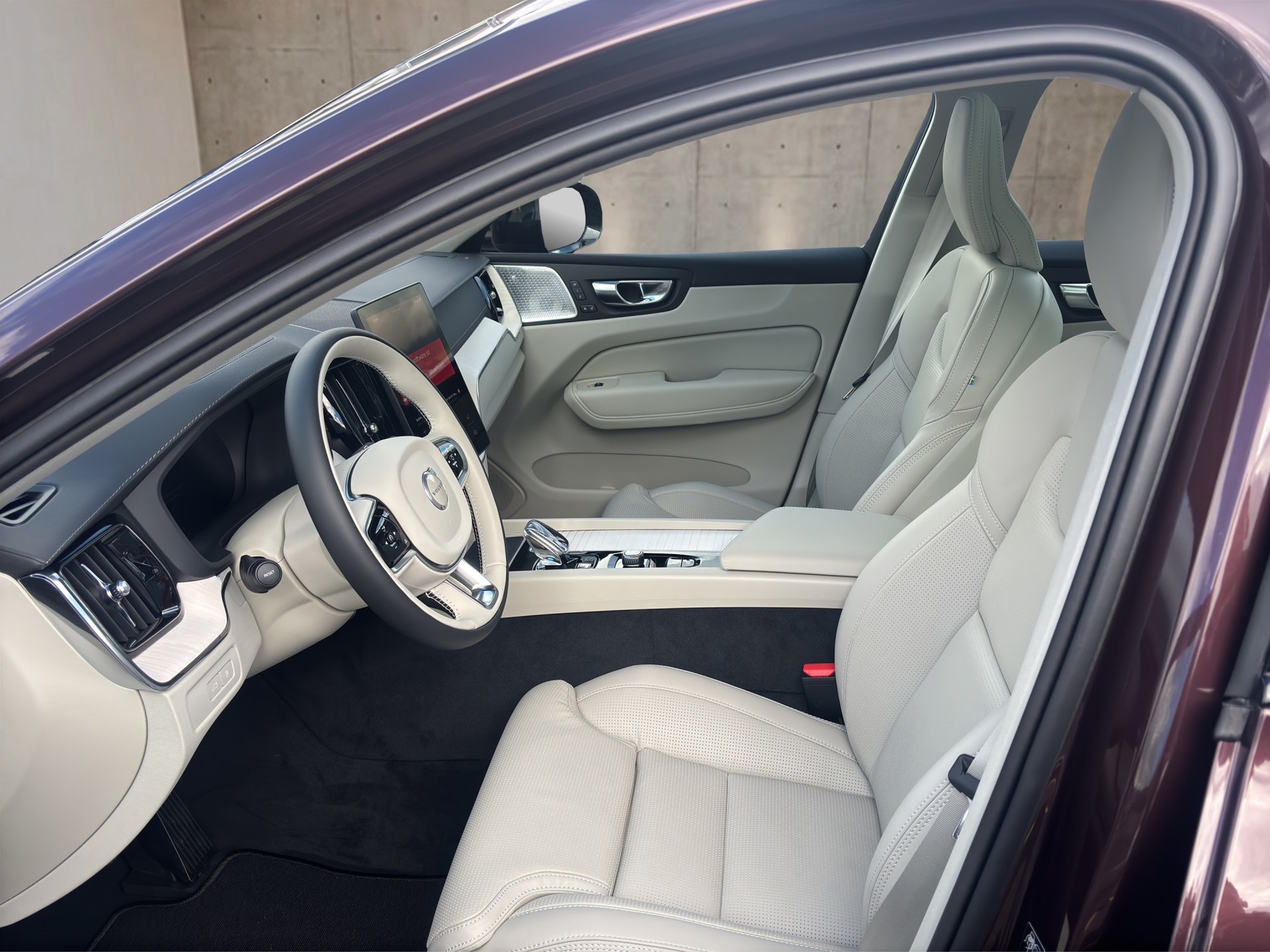 VOLVO XC60 2.0 T8 TE Ultra Dark eAWD-image-9