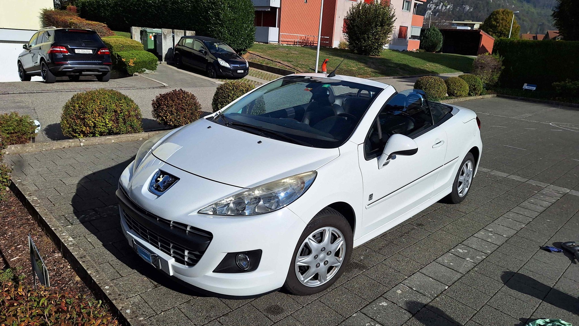 PEUGEOT 1.6 16V 156 Tbo Swiss Edition-image-0