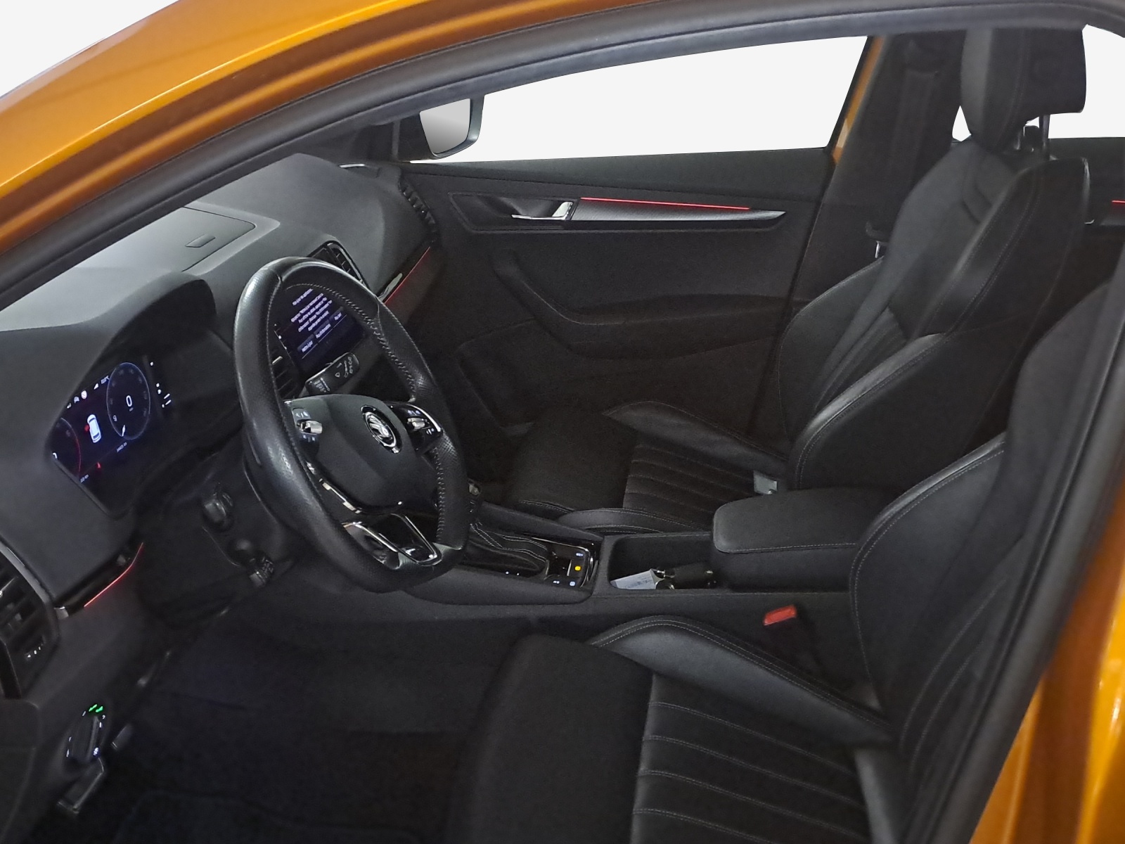 SKODA Karoq 2.0 TSI SportLine 4x4 DSG-image-7