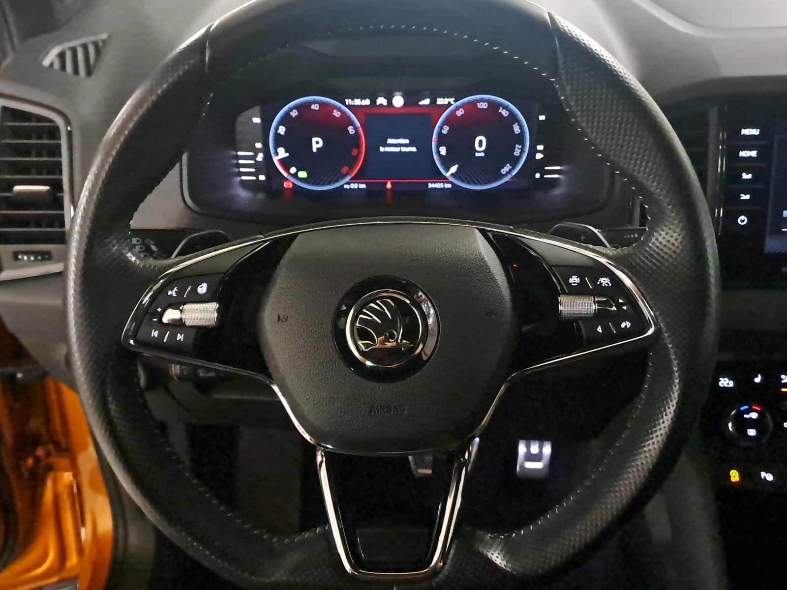 SKODA Karoq 2.0 TSI SportLine 4x4 DSG-image-9