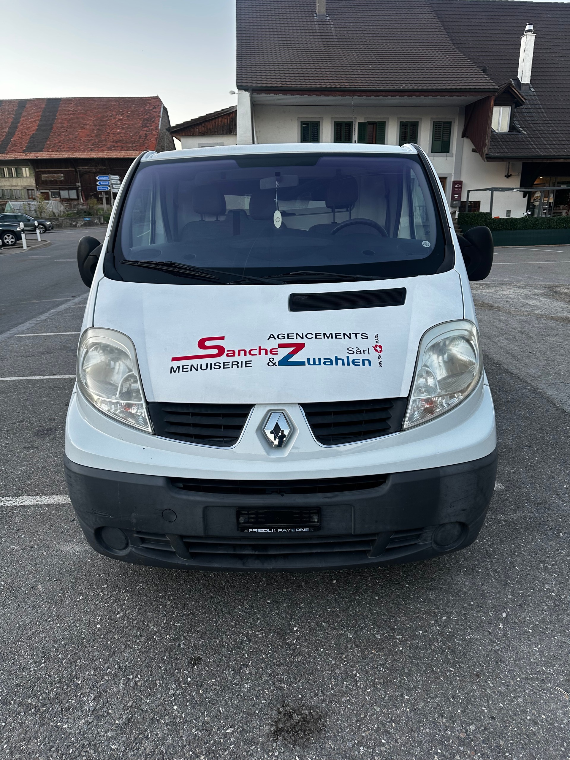 RENAULT Trafic 2.0 dCi 115 A 2.9t L1H1-image-0