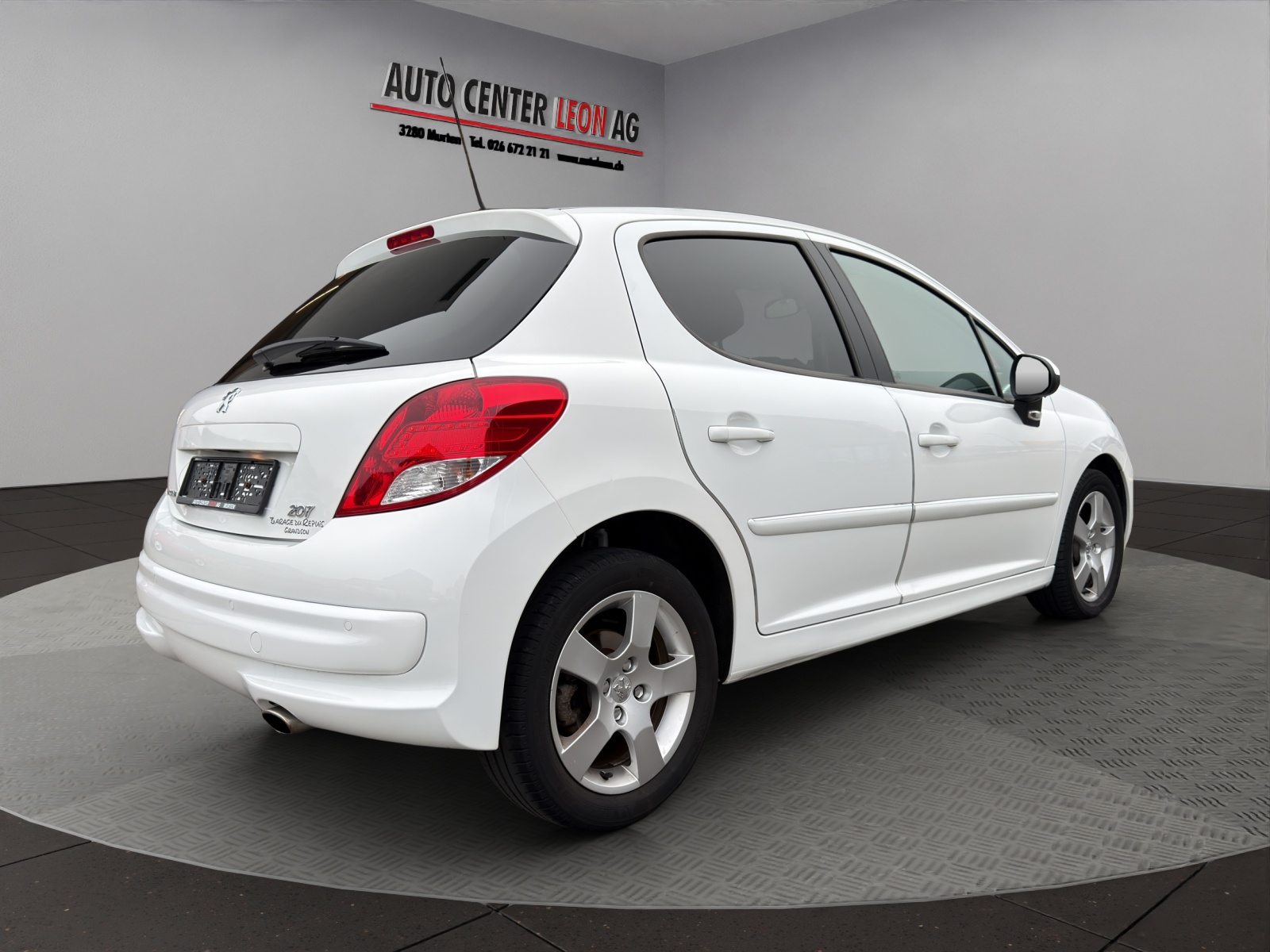 PEUGEOT 207 1.6 16V Sport Automatic-image-5