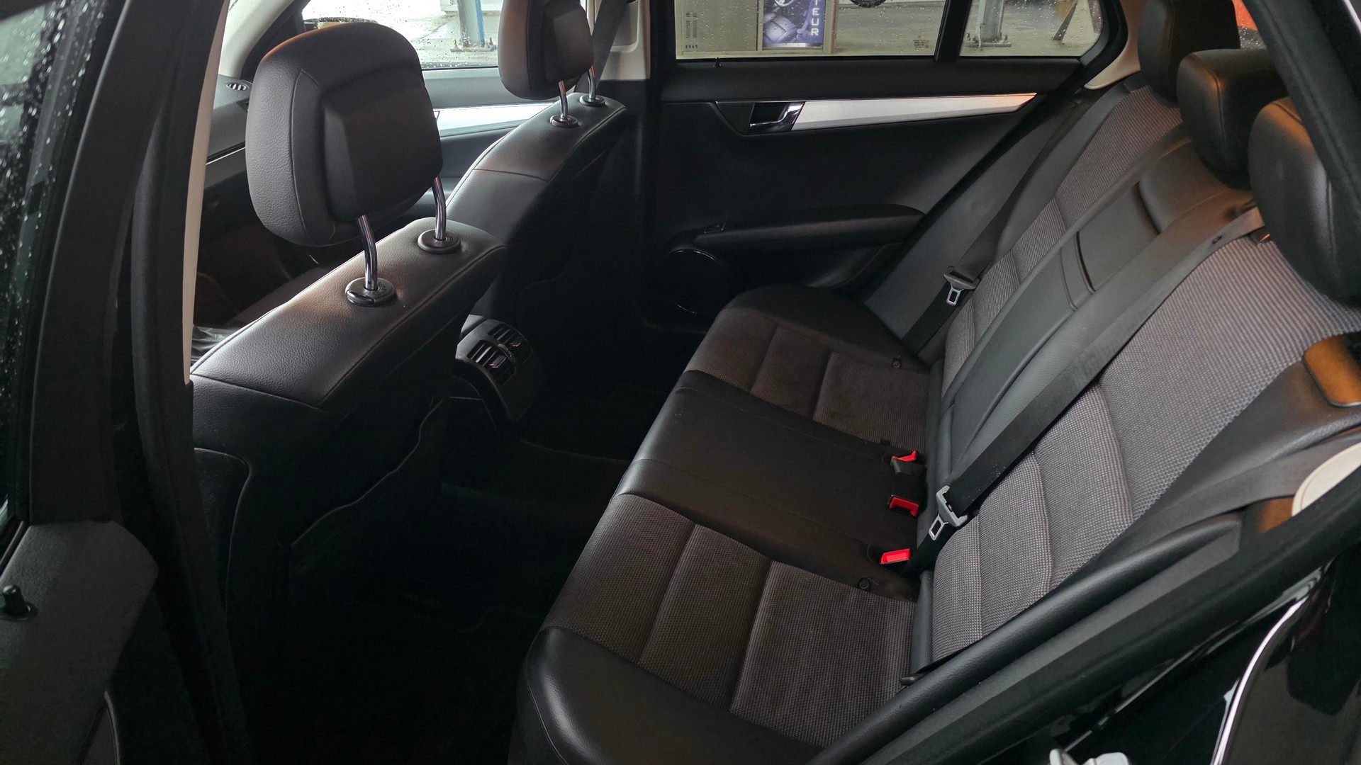 MERCEDES-BENZ C 200 Kompressor Avantgarde Automatic-image-10