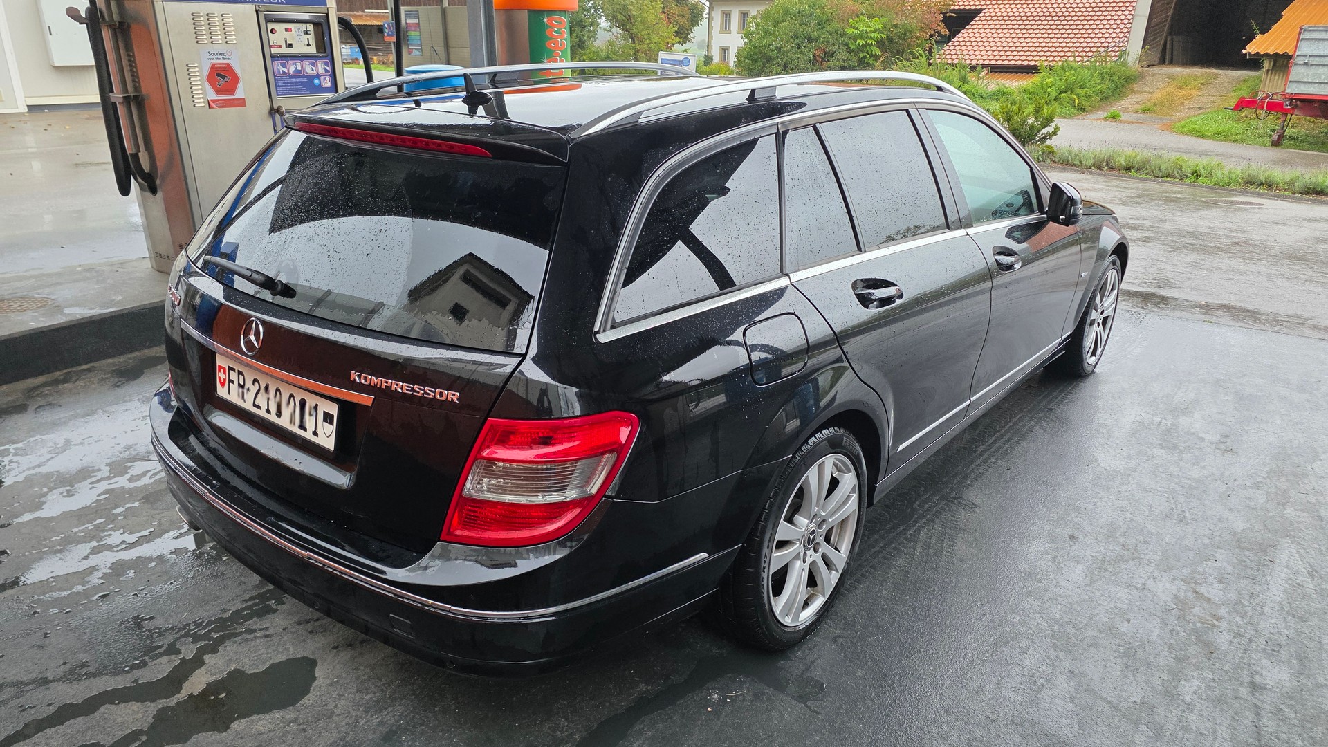 MERCEDES-BENZ C 200 Kompressor Avantgarde Automatic-image-3