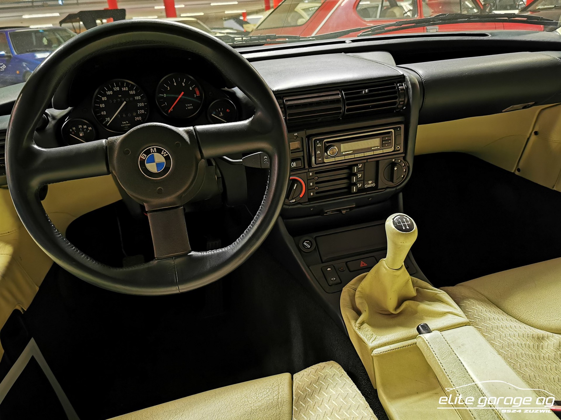 BMW Z1-image-10