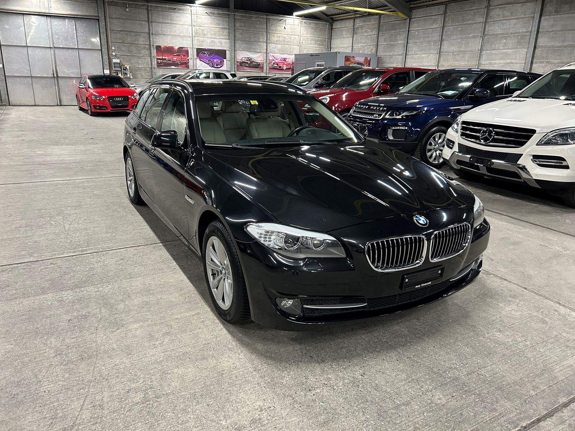 BMW 523i Touring Steptronic