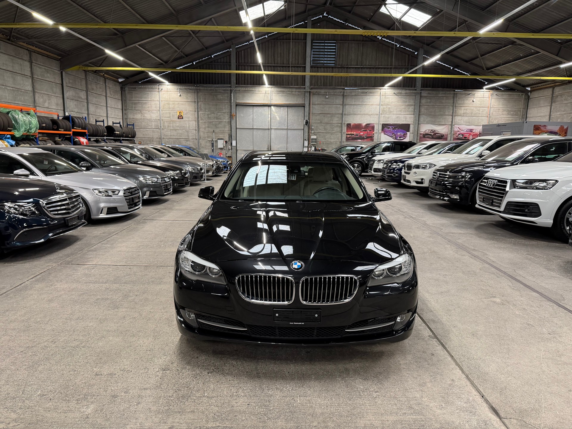 BMW 523i Touring Steptronic-image-8