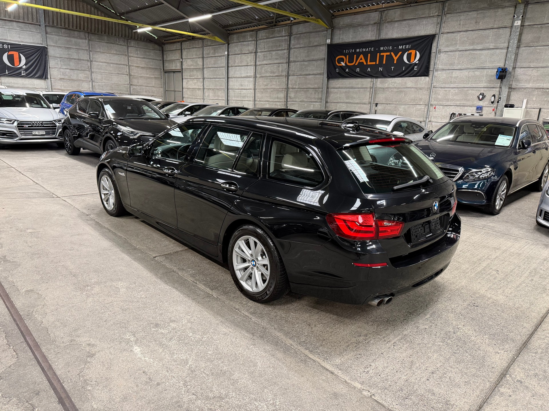 BMW 523i Touring Steptronic-image-5