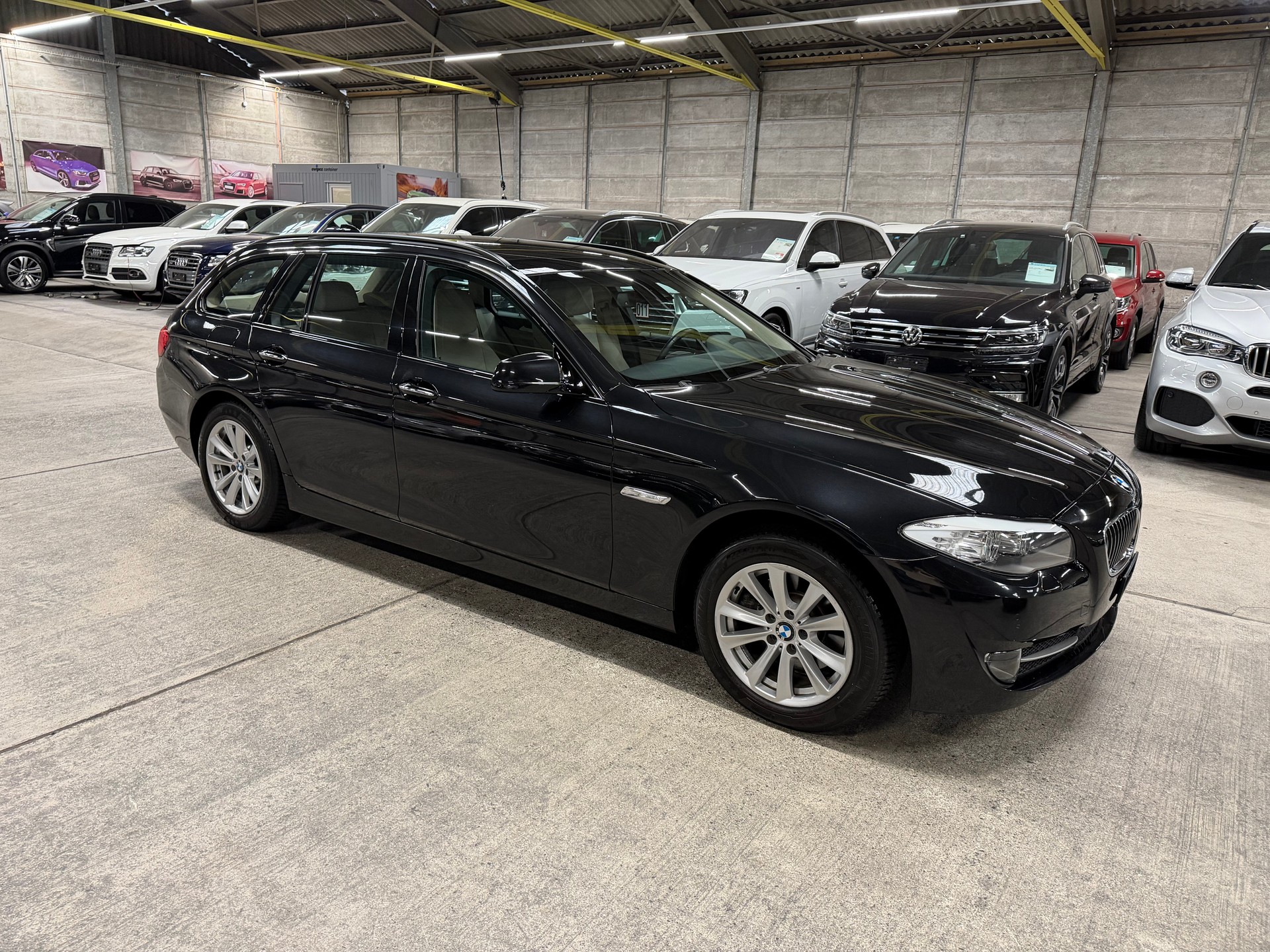 BMW 523i Touring Steptronic-image-1