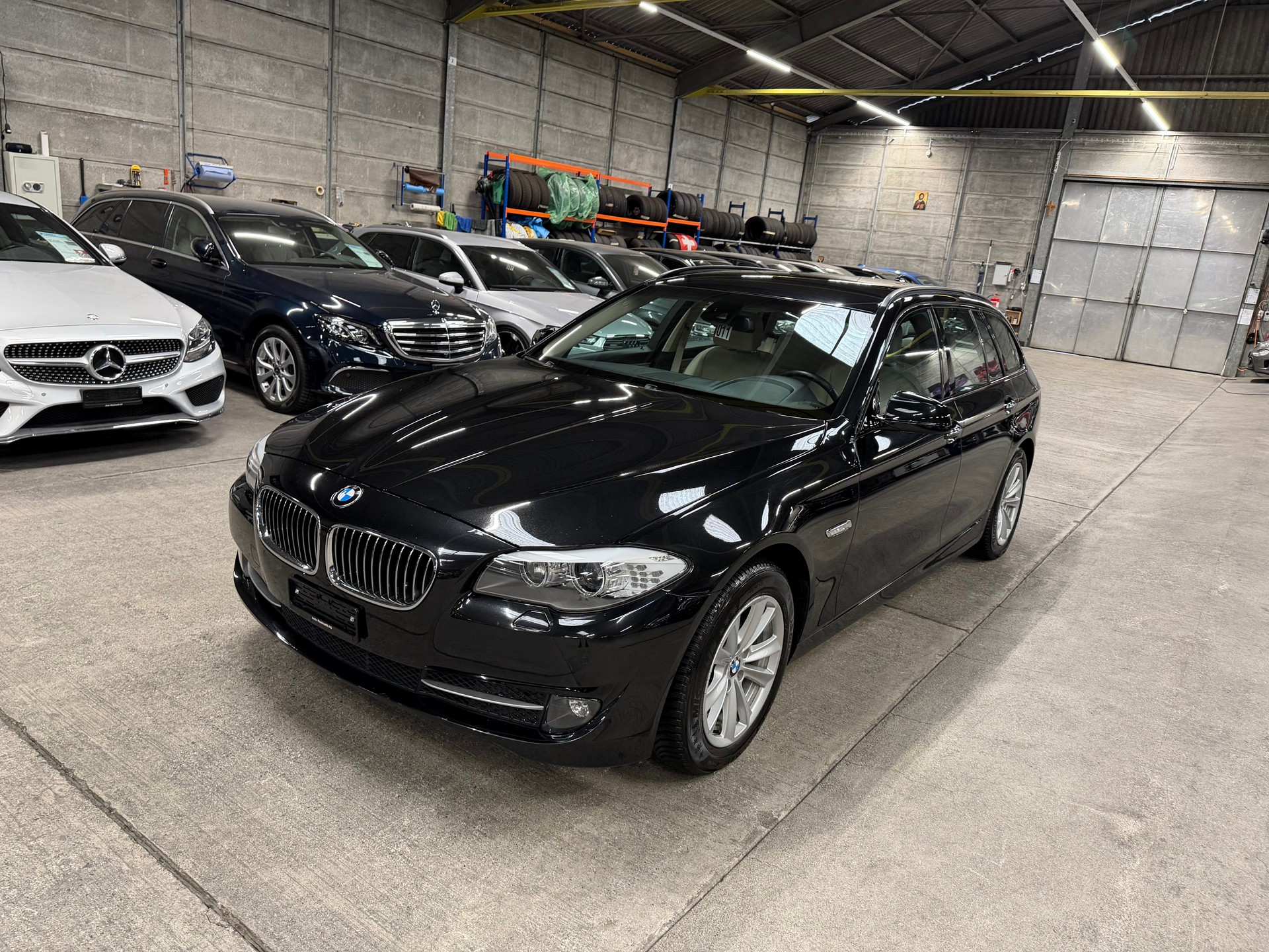 BMW 523i Touring Steptronic-image-7