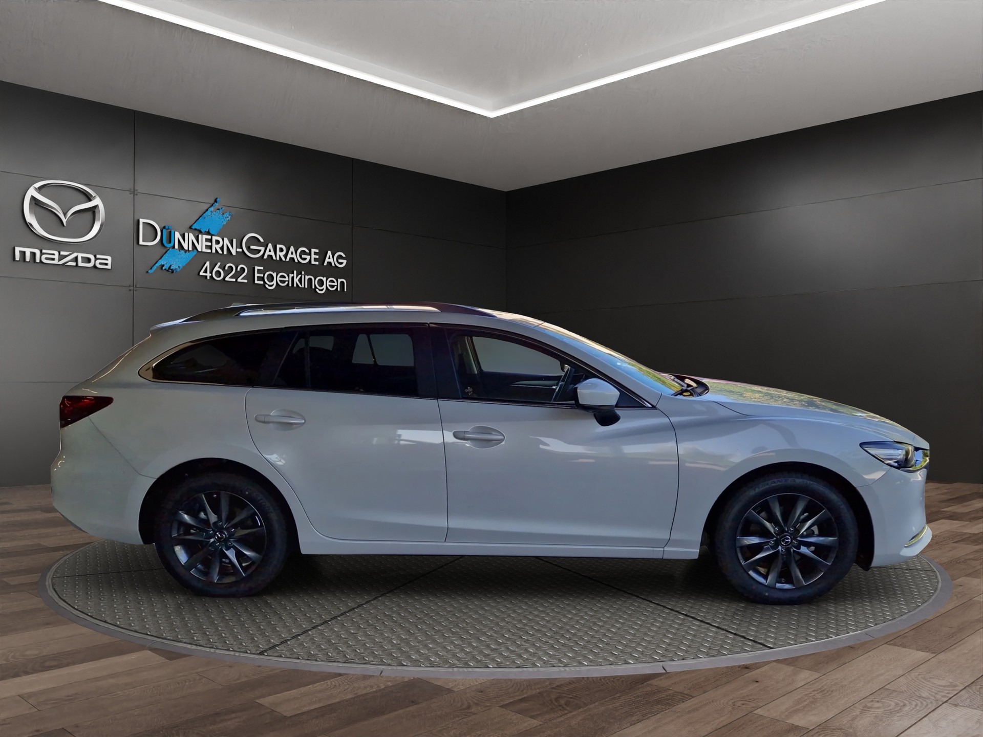 MAZDA 6 Sportwagon Skyactiv-G 165 Center-line AT-image-3