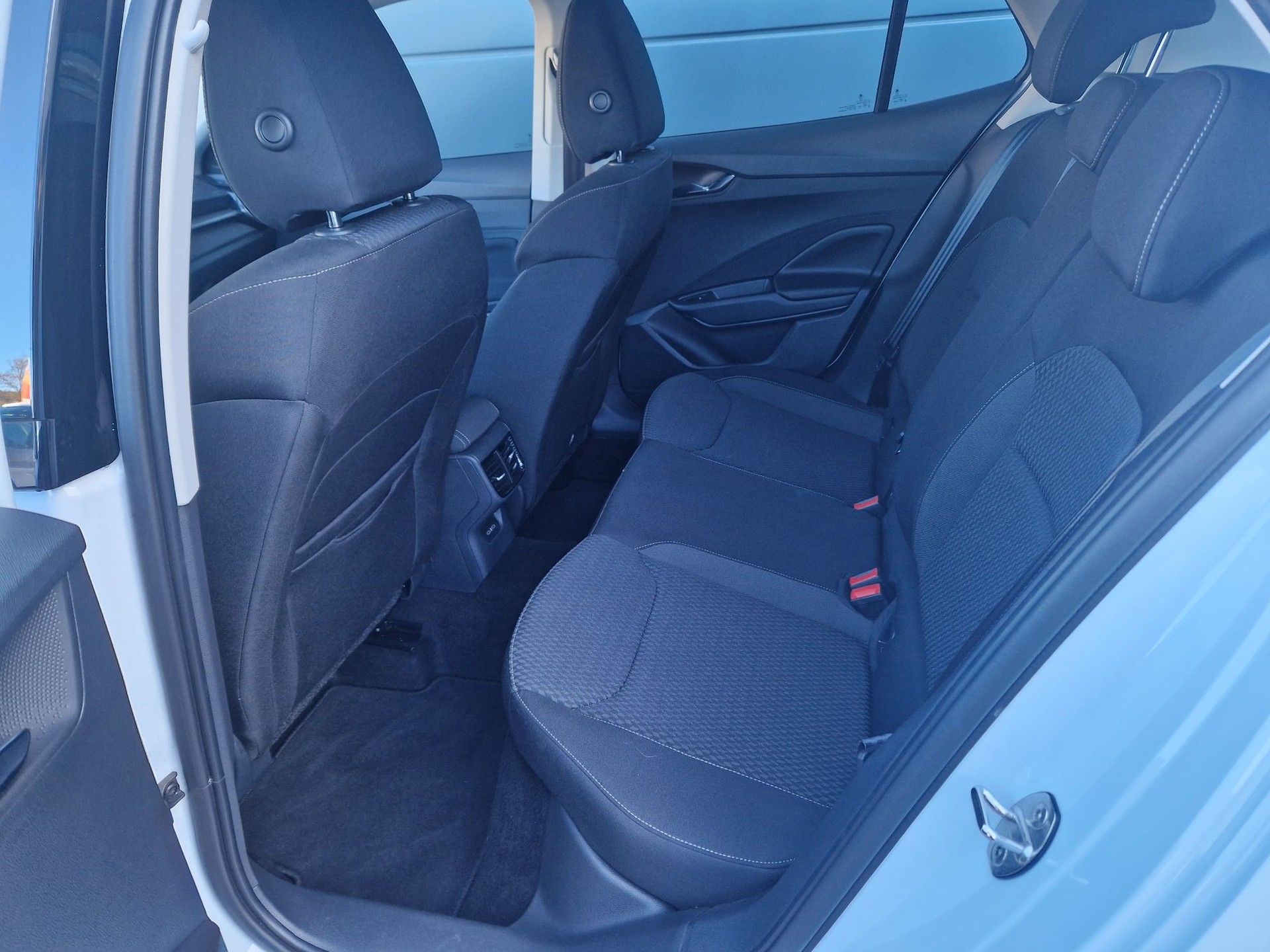 SKODA Fabia 1.0 TSI Selection DSG-image-3