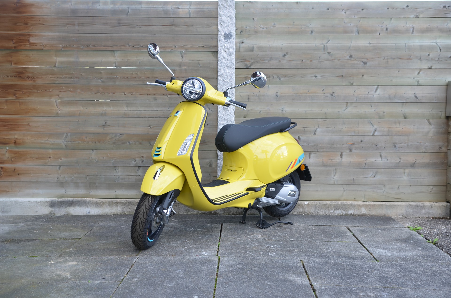 PIAGGIO Vespa 125 Primavera Sport-showroom-element-2