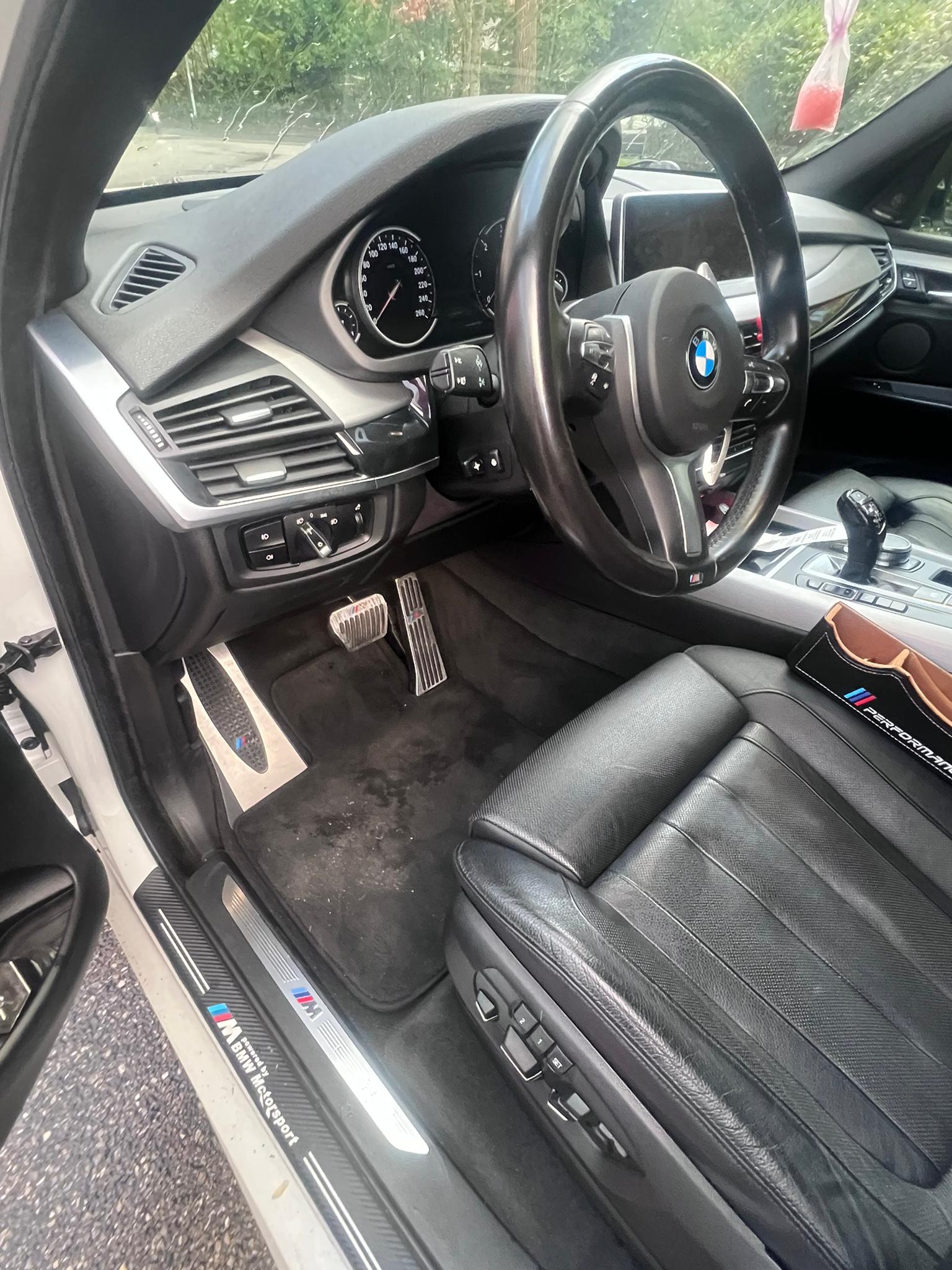 BMW X5 xDrive 30d Steptronic-image-19