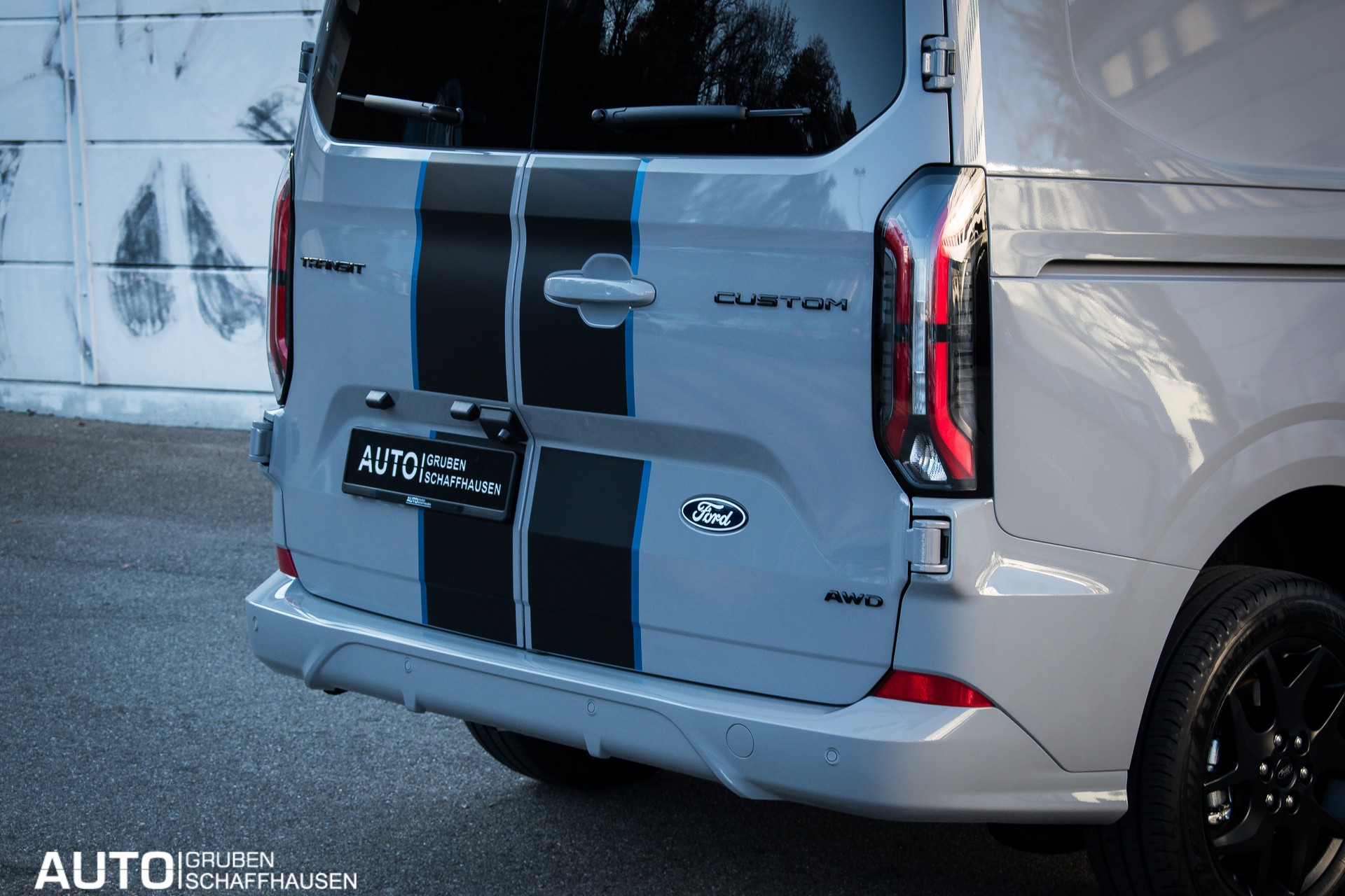 FORD Transit Custom Van 320 L1H1 Sport Automat 4x4-image-29