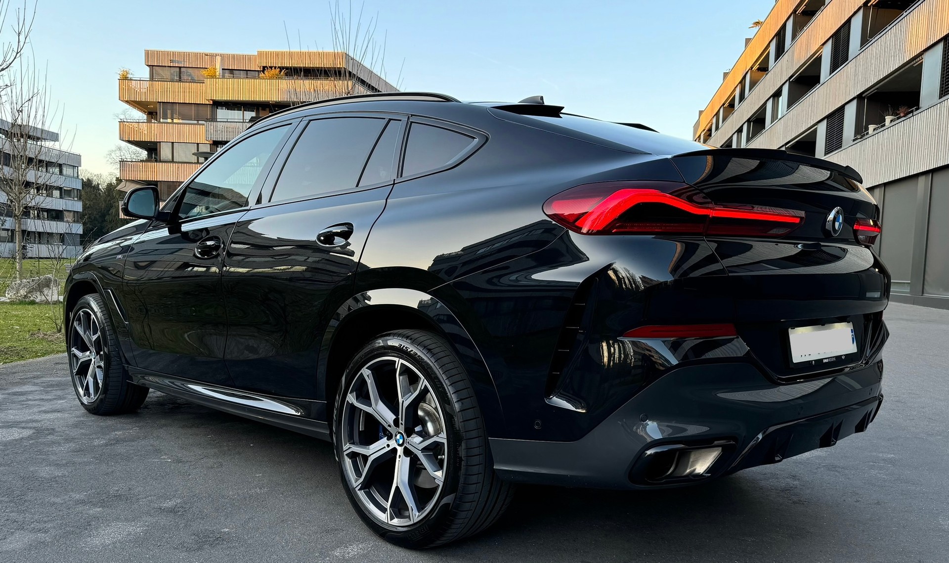 BMW X6 xDrive 48V 40d Steptronic M Sport-image-0