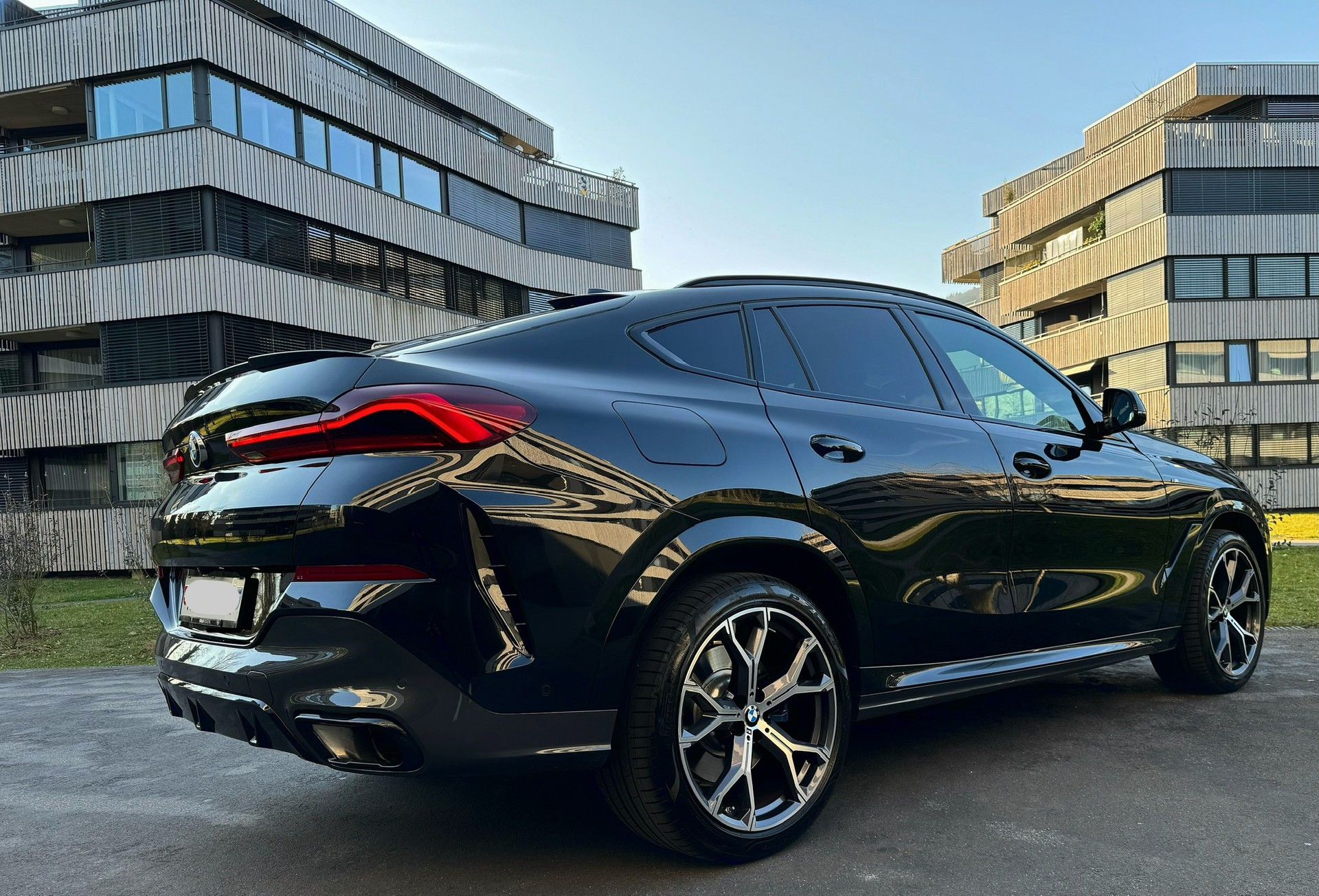 BMW X6 xDrive 48V 40d Steptronic M Sport-image-2