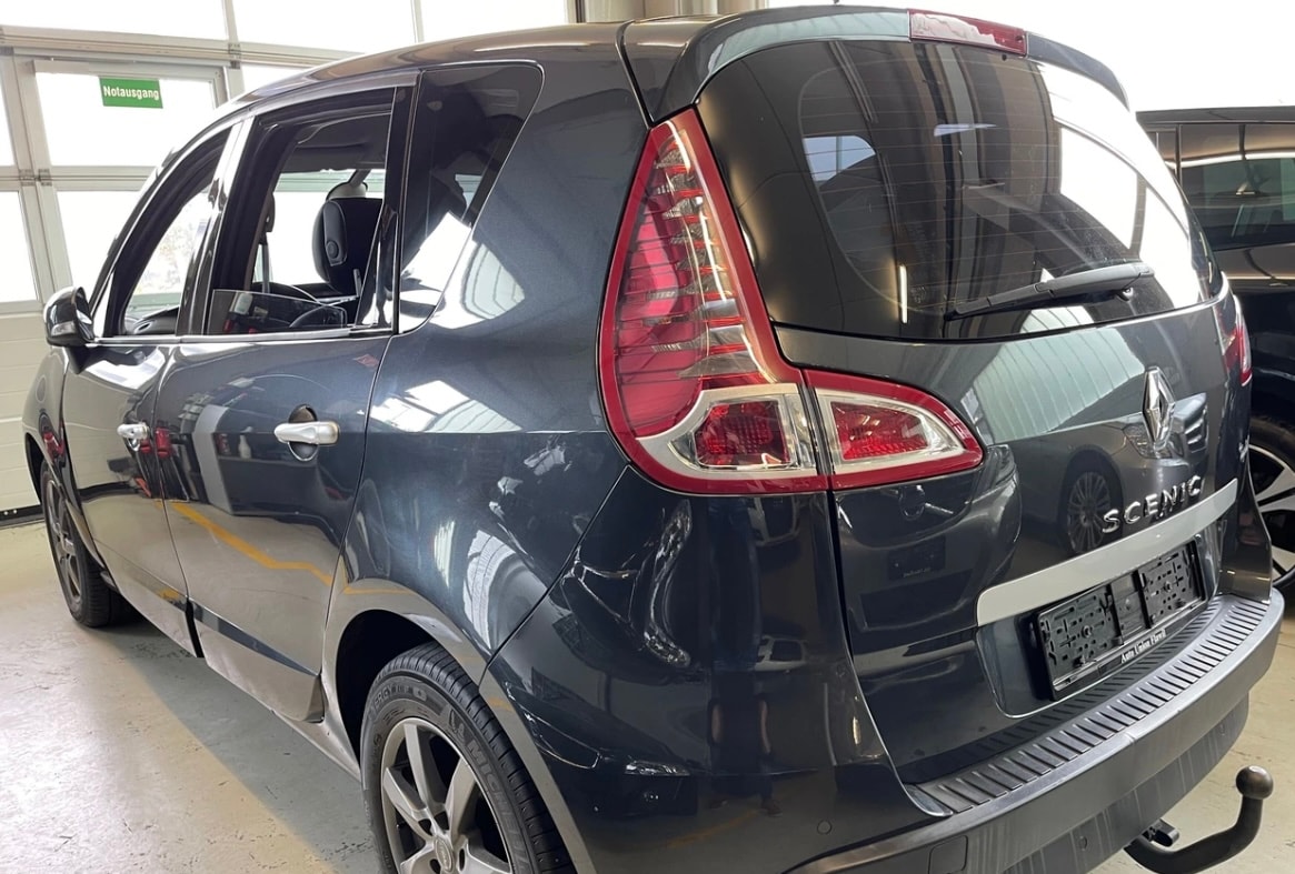 RENAULT Scénic 2.0 16V Bose X-Tronic CVT-image-3