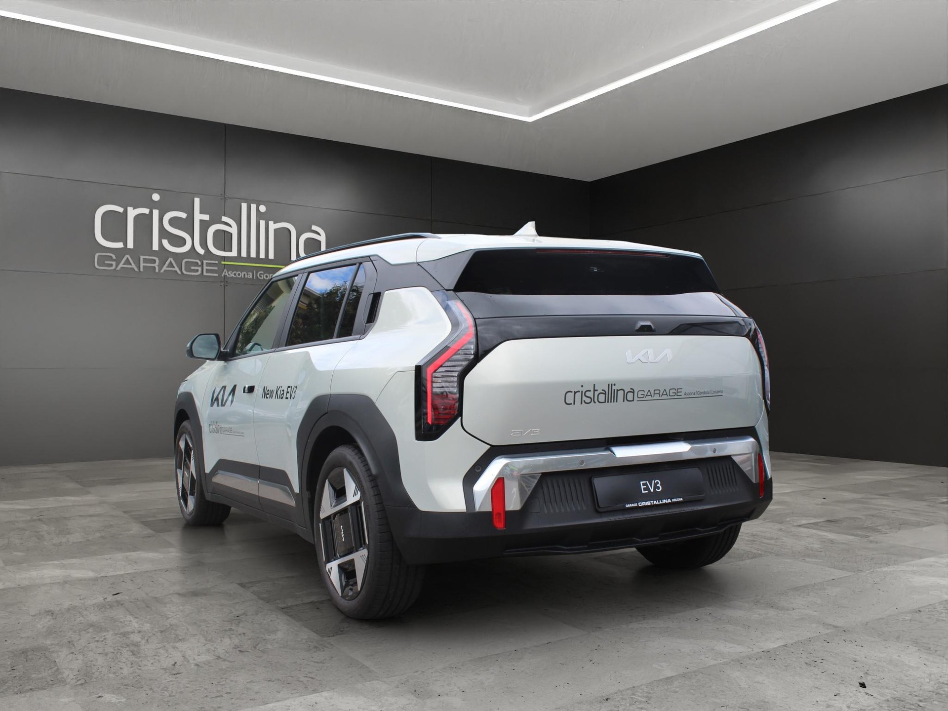 KIA EV3 81 kWh Earth+-image-2