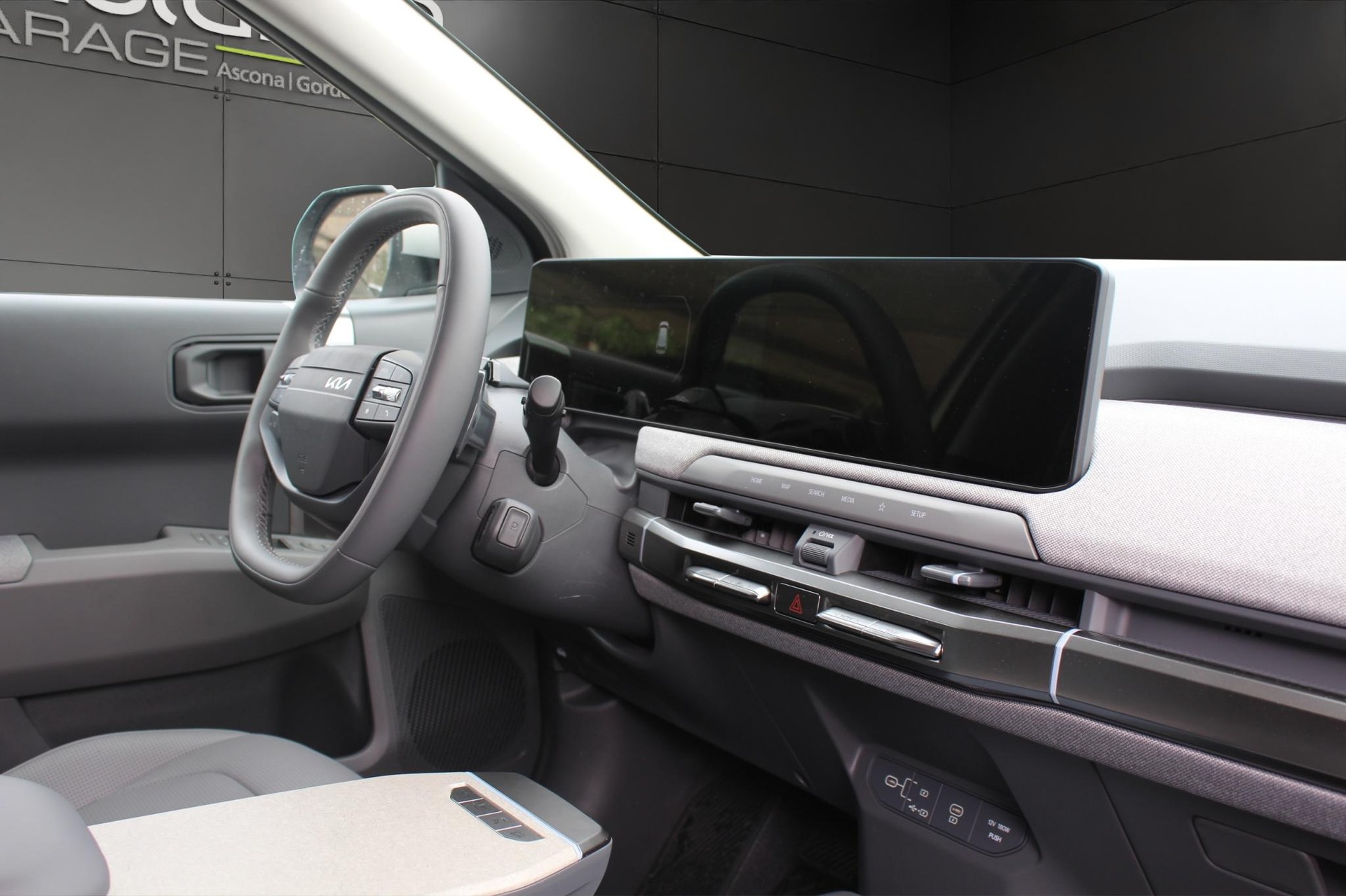 KIA EV3 81 kWh Earth+-image-7