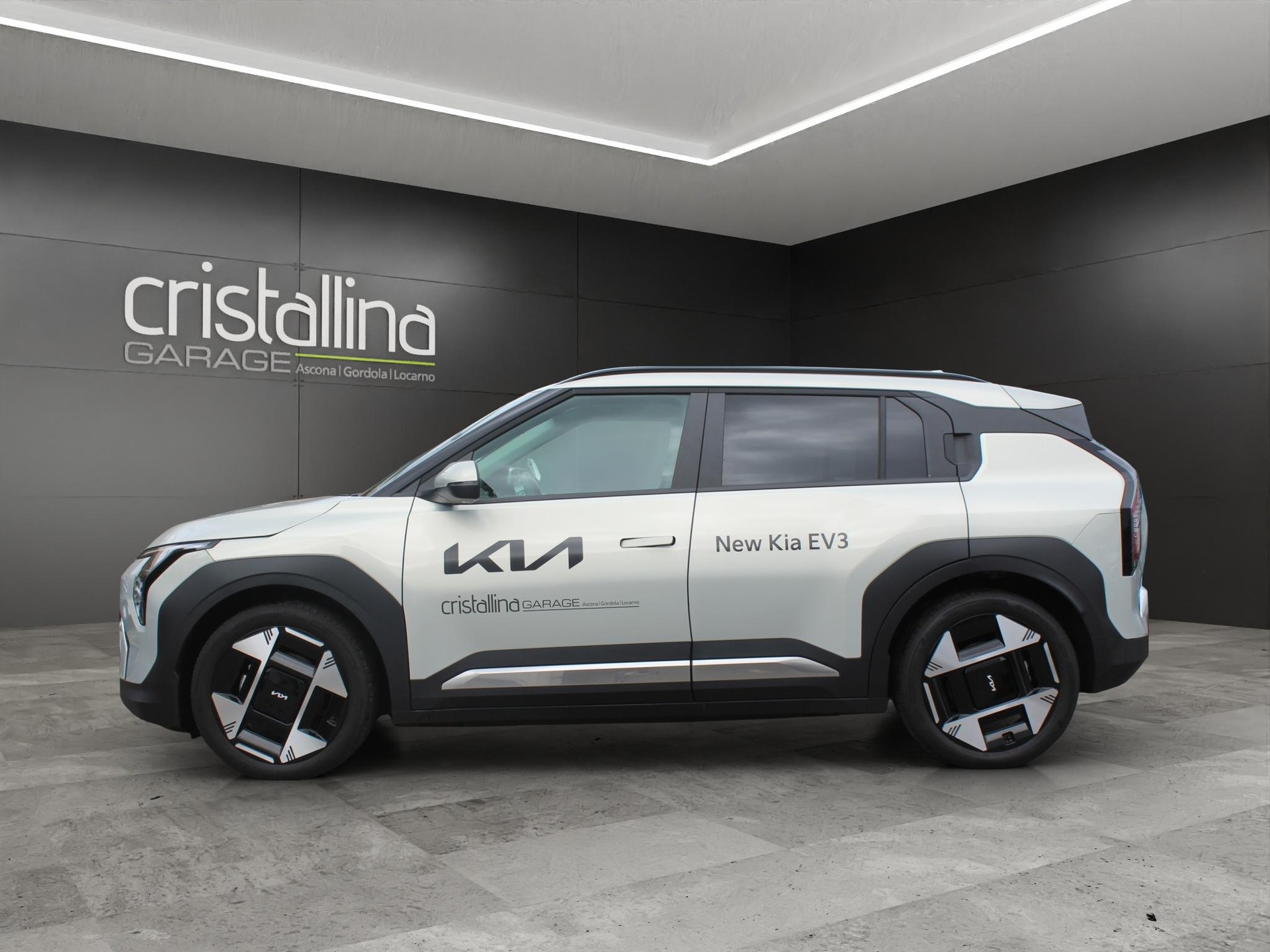 KIA EV3 81 kWh Earth+-image-1