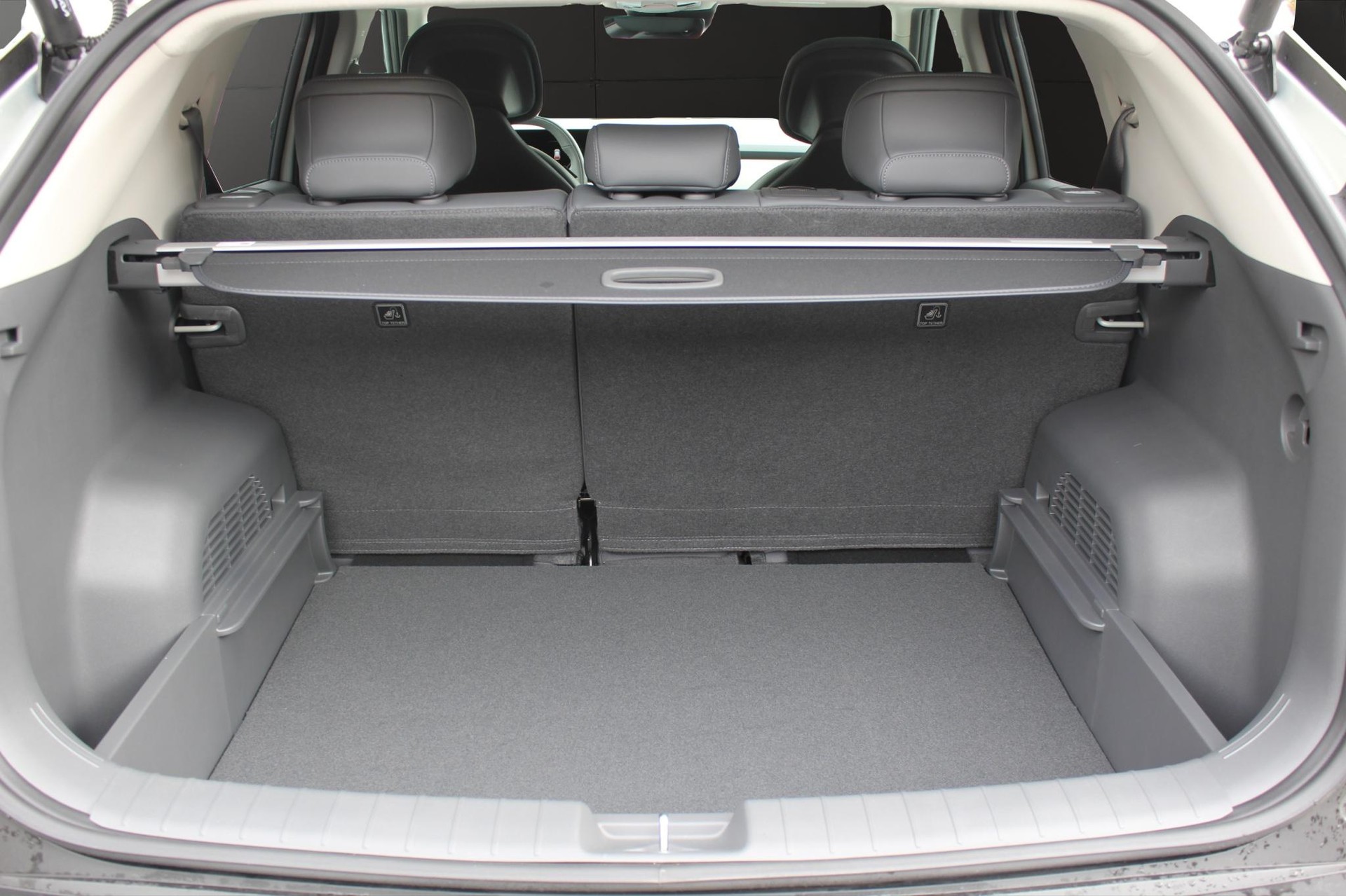 KIA EV3 81 kWh Earth+-image-9