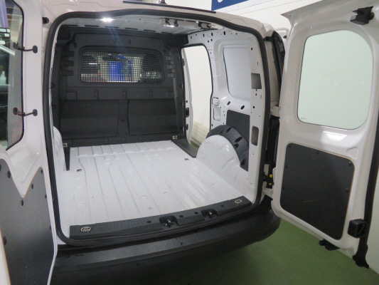 VW Caddy Cargo 2.0TDI Entry-image-5