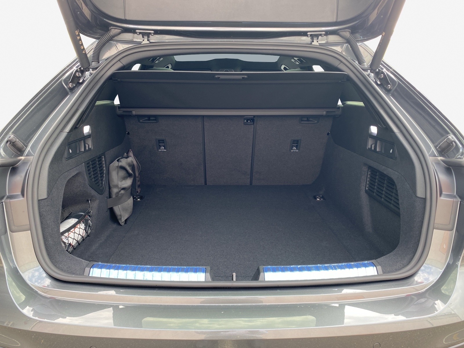 AUDI S5 Avant TFSI quattro S tronic-image-12