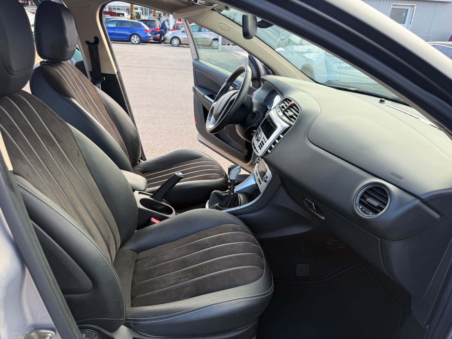 LANCIA Delta 1.4 Turbo-Multiair-image-14