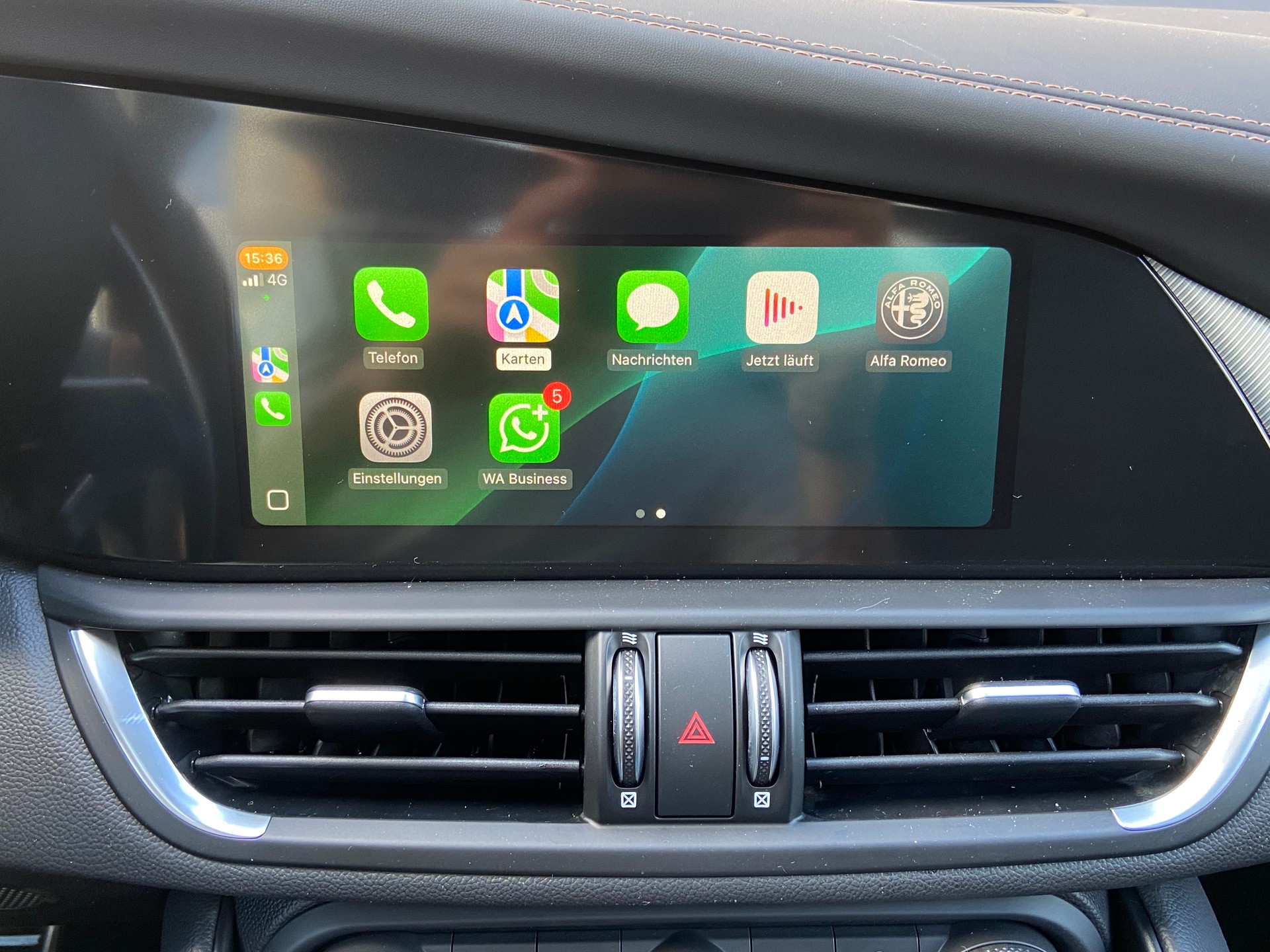 ALFA ROMEO Giulia 2.0 Intensa Sky Q4 AT8-image-12