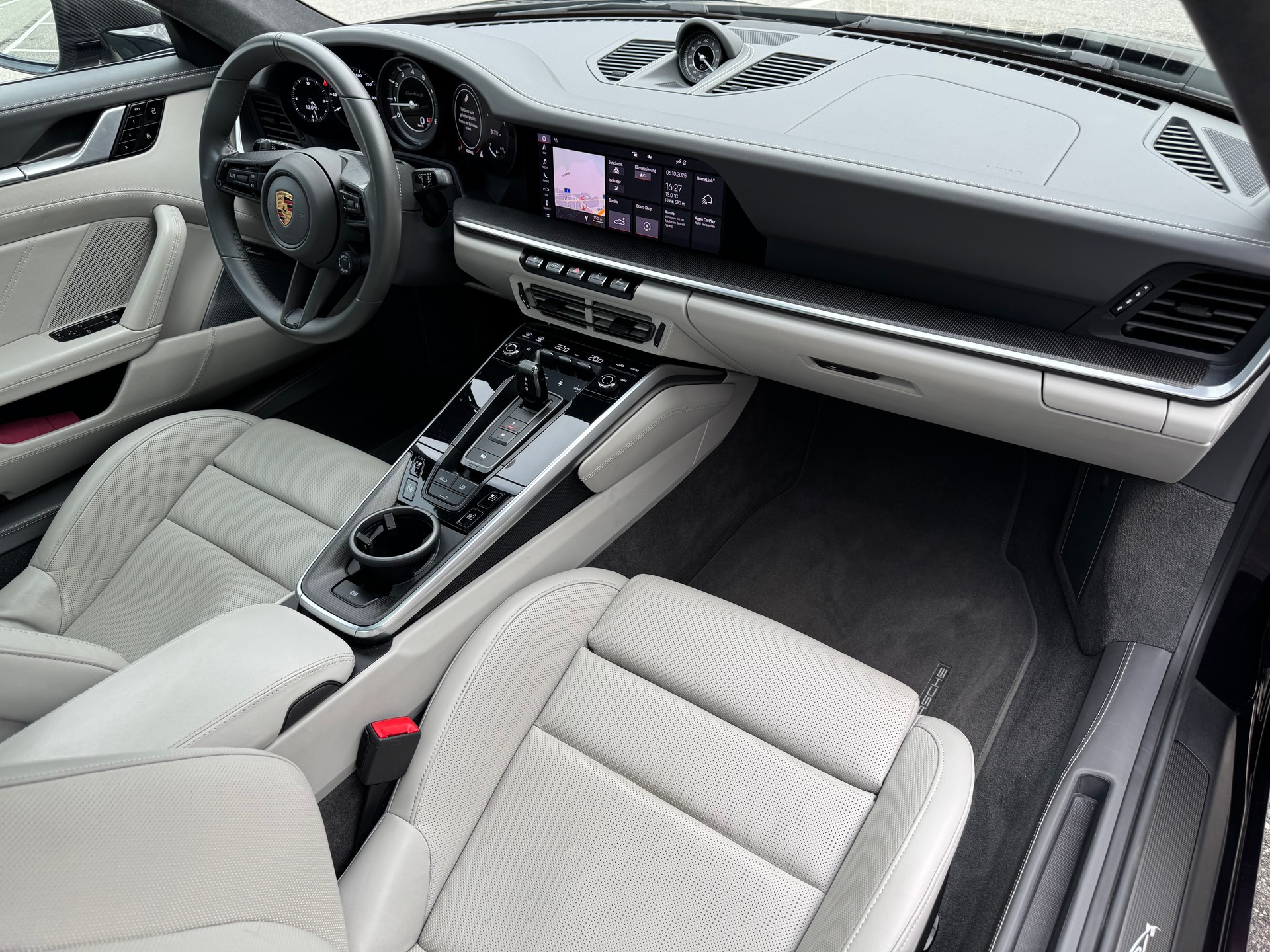 PORSCHE 911 Turbo S PDK-image-13