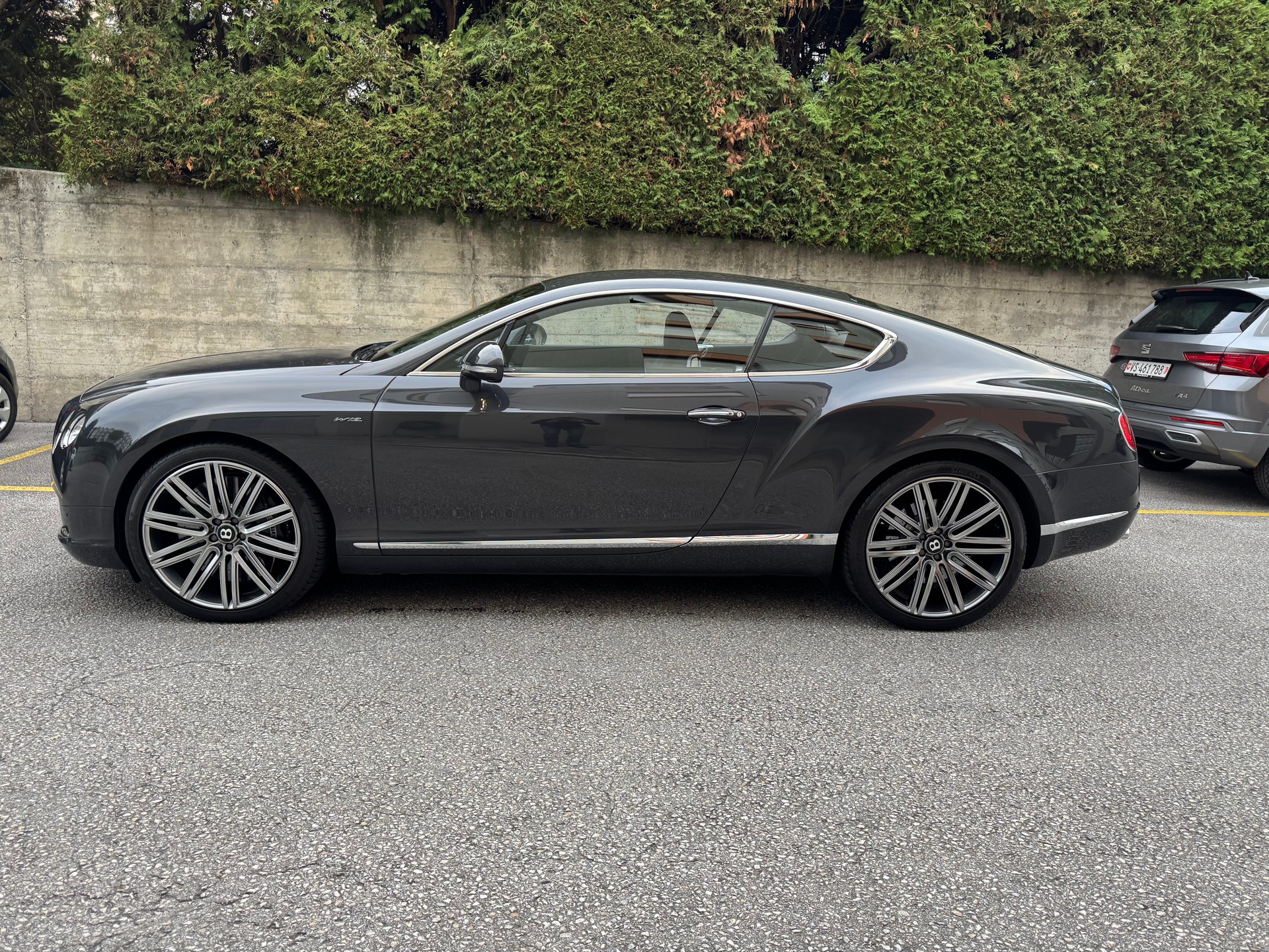 BENTLEY Continental GT Speed 6.0 W12-showroom-element-1