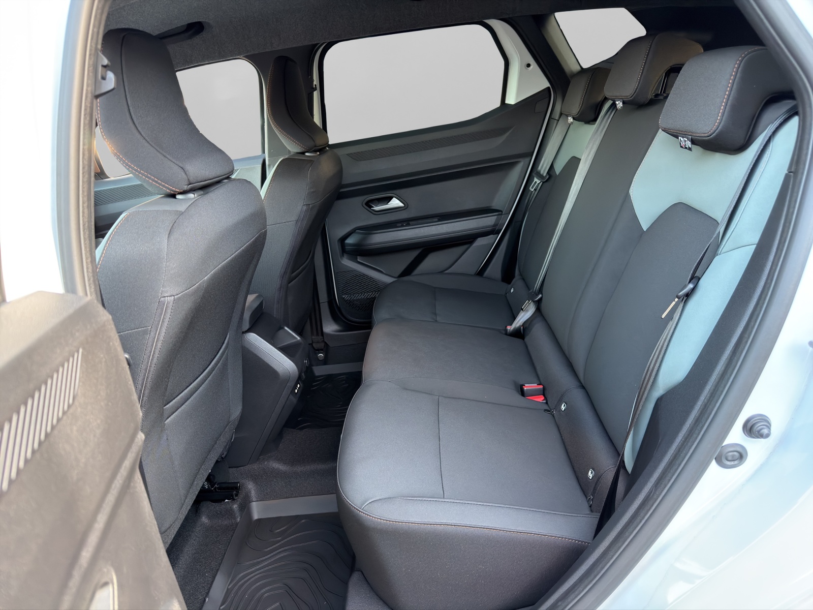 DACIA DUSTER extreme mild hybrid 130 4x4-image-8