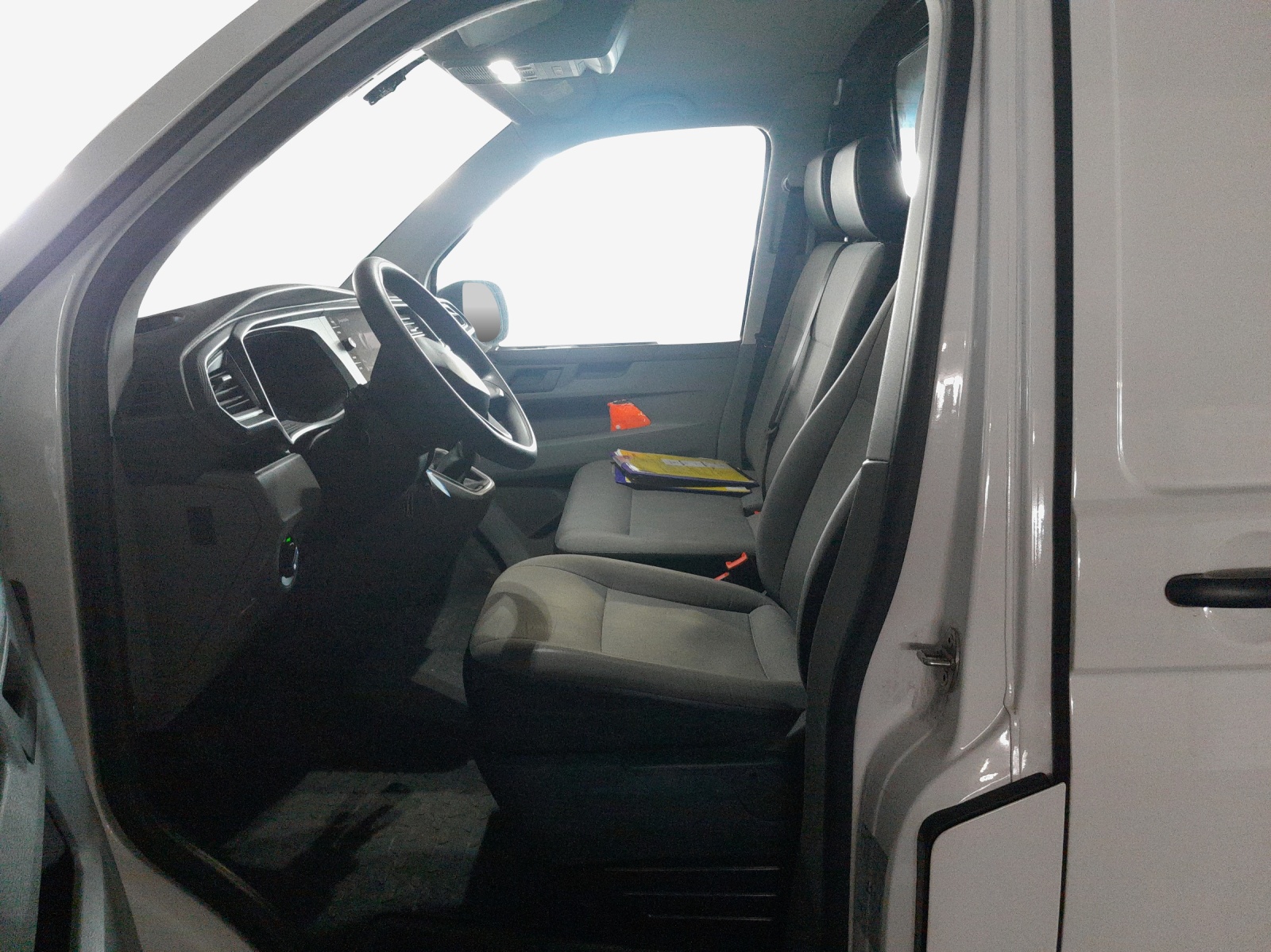 VW T6.1 2.0 TDI-image-7