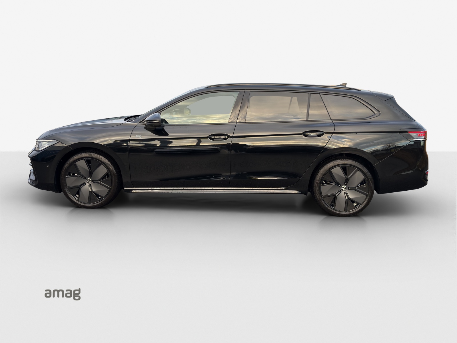 VW Passat Variant 2.0 TDI evo R-Line 4 Motion DSG-image-1