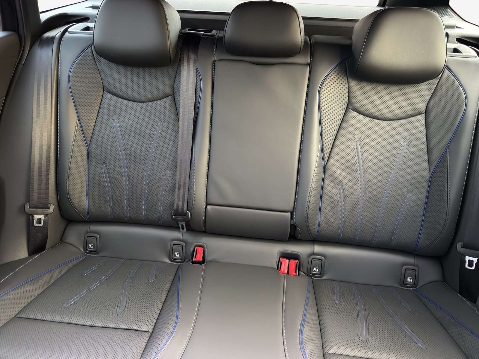 VW Passat Variant 2.0 TDI evo R-Line 4 Motion DSG-image-11
