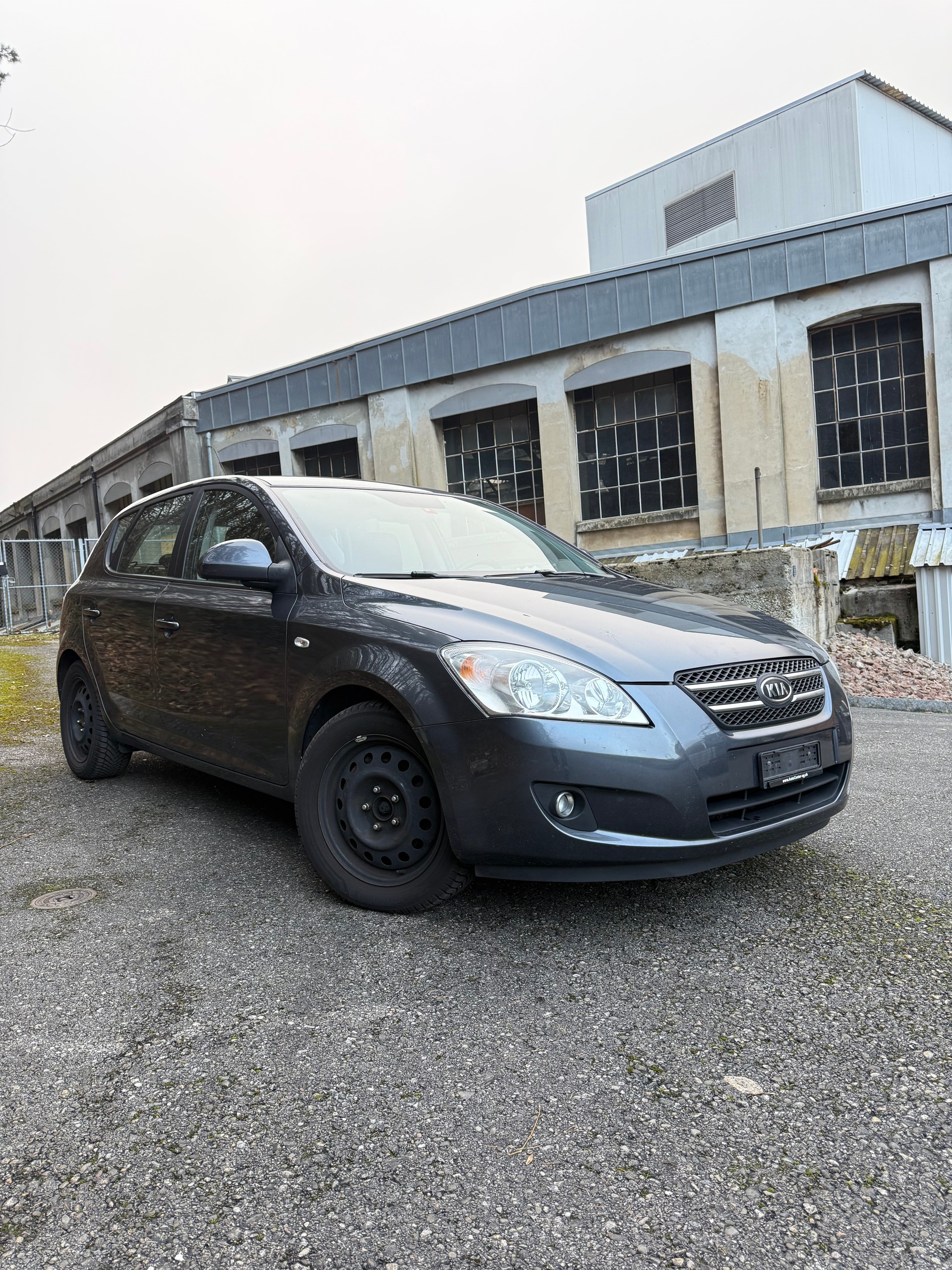KIA Cee'd 2.0 16V Style-image-1