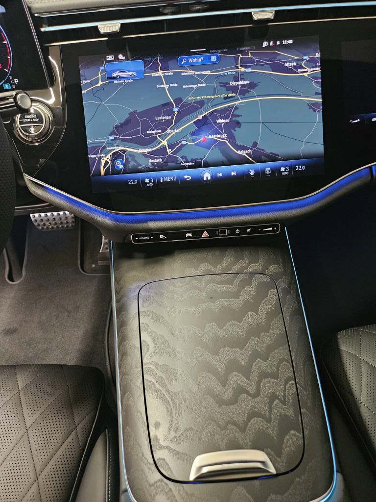MERCEDES-BENZ E 450 d 4Matic AMG Line Limousine-image-10