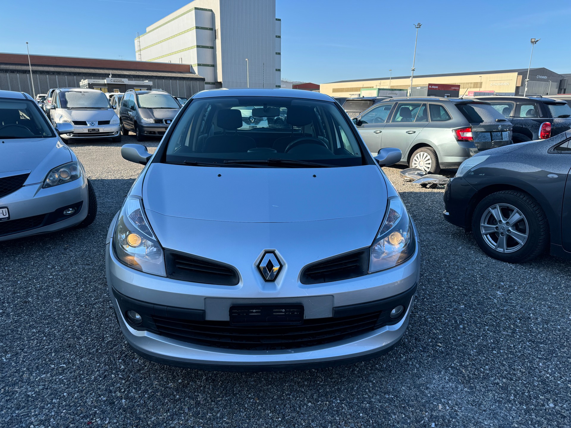 RENAULT Clio 1.6 16V Dynamique-image-0