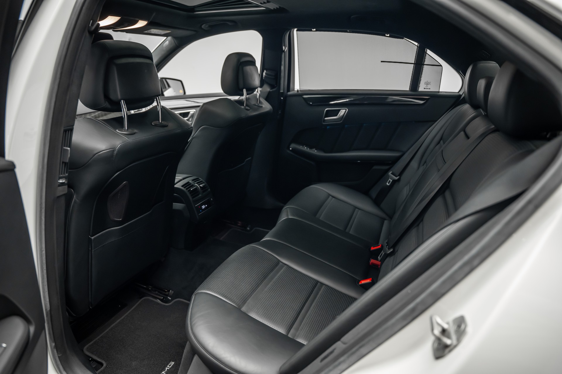 MERCEDES-BENZ * E 63 AMG 4Matic * 720PS * 1000NM * PP-PERFORMANCE * LEASING AB 416.- *-image-14