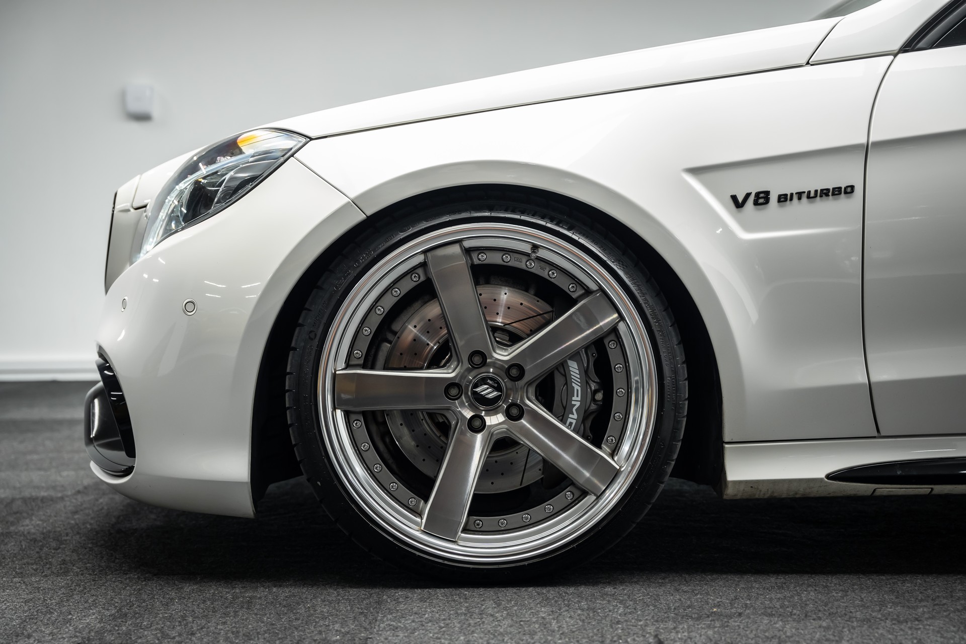 MERCEDES-BENZ * E 63 AMG 4Matic * 720PS * 1000NM * PP-PERFORMANCE * LEASING AB 443.- *-showroom-element-1