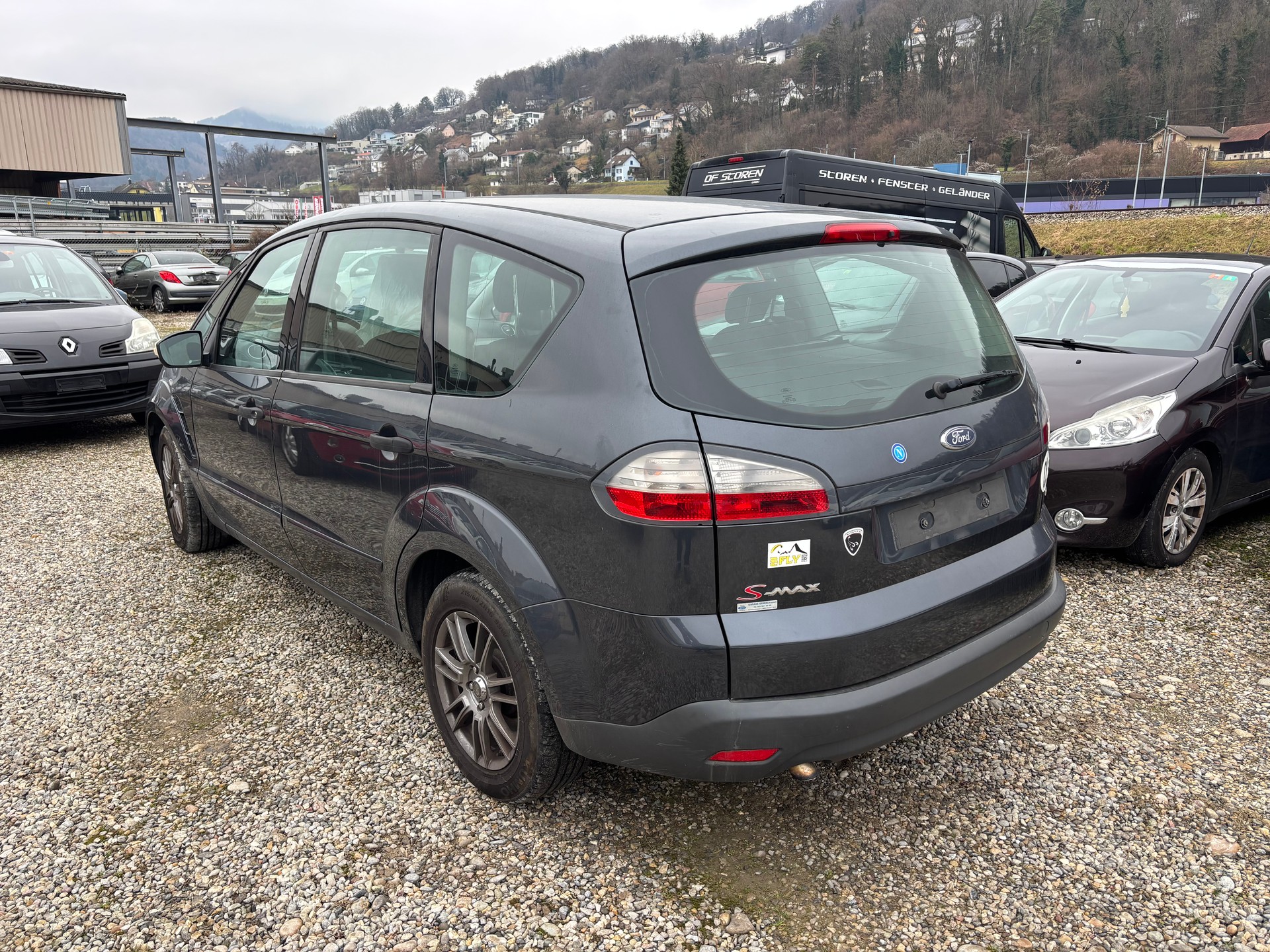 FORD S-Max 2.0 TDCi Titanium Automatic-image-3