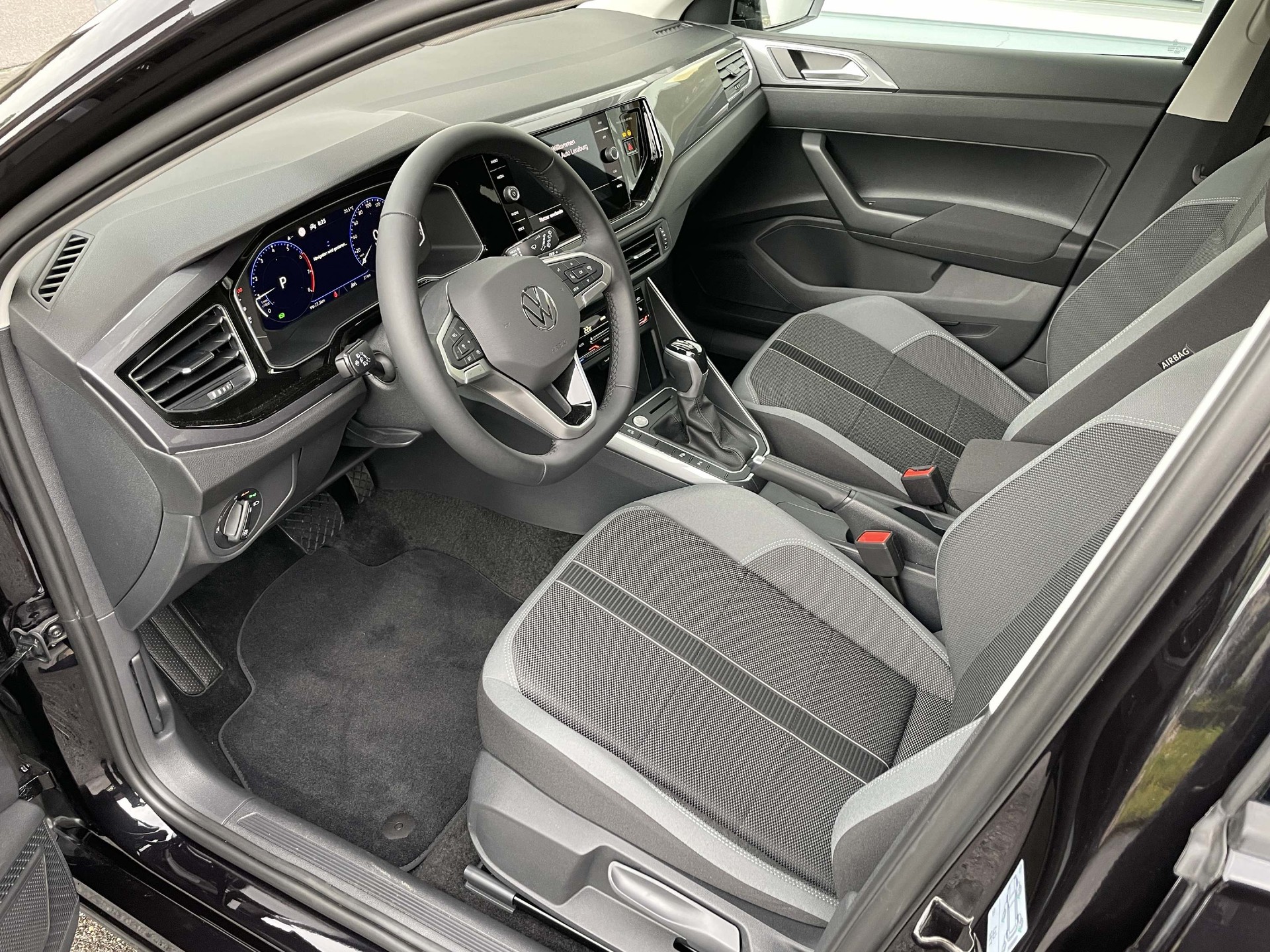 VW Polo 1.0 TSI Style DSG-image-5