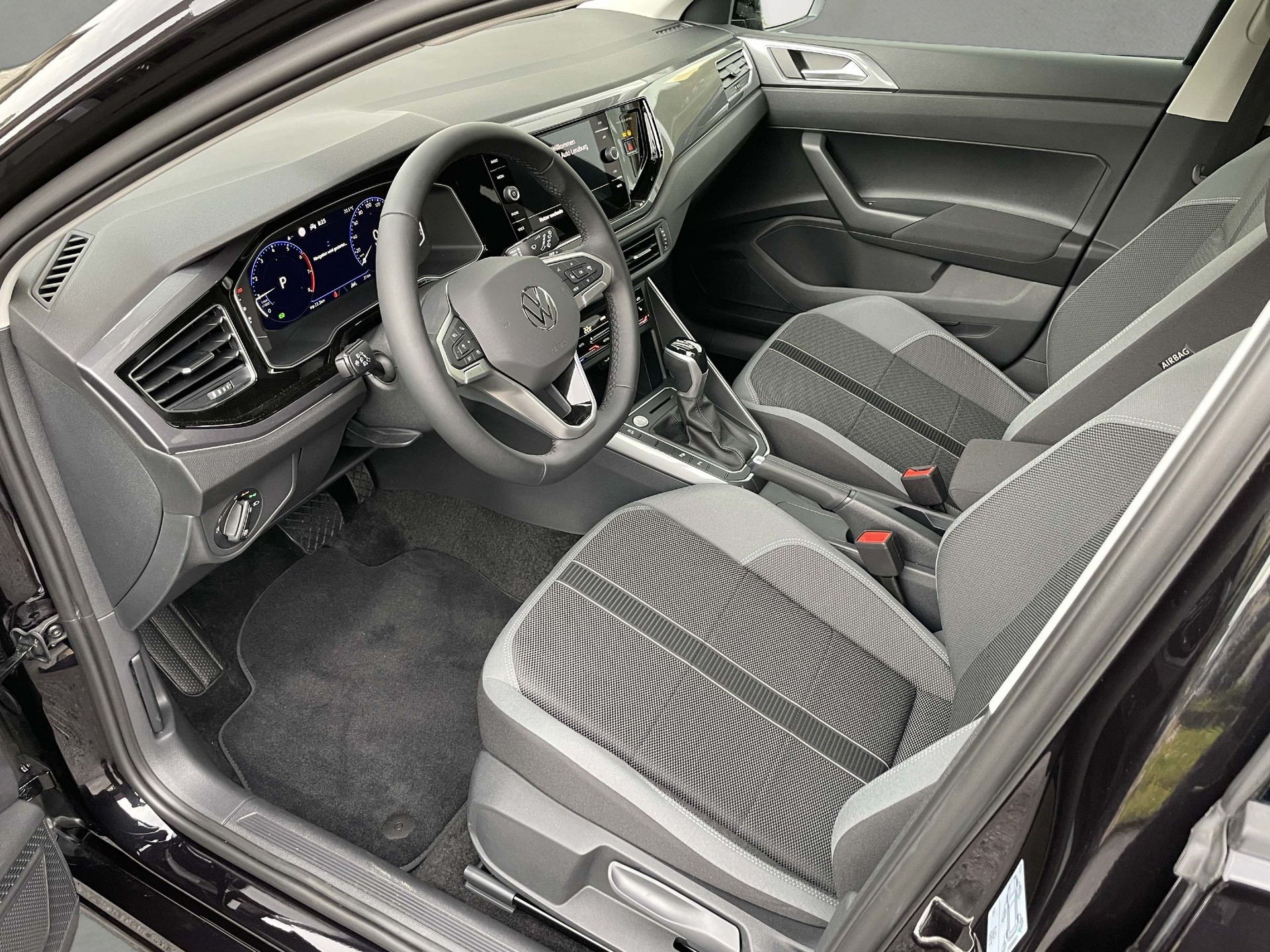 VW Polo 1.0 TSI Style DSG-image-5